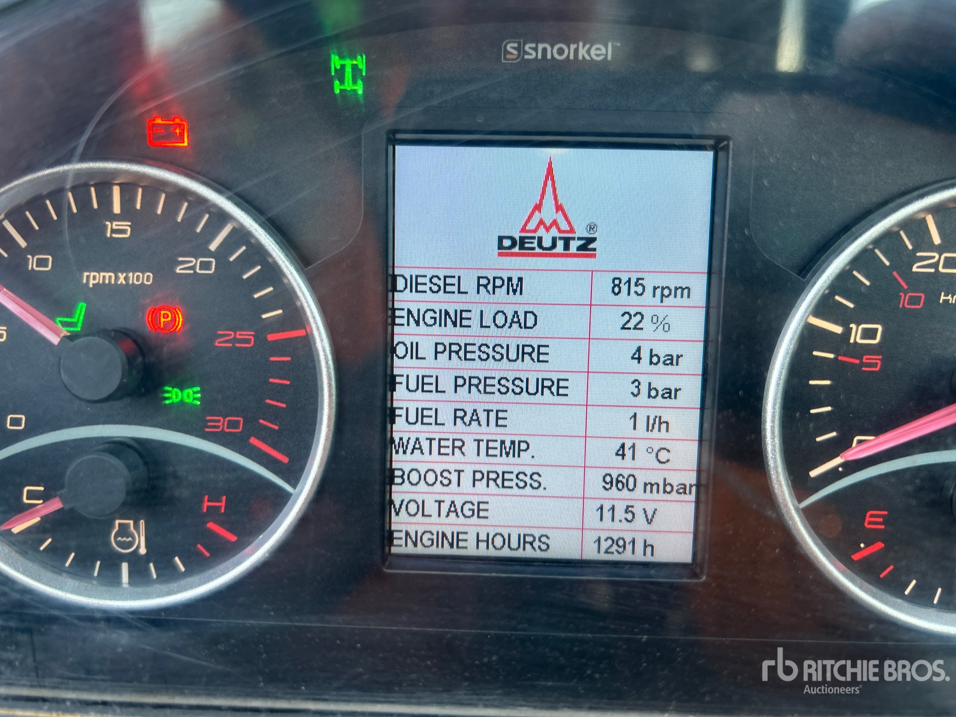 General Appearance with Hour Meter / Odometer