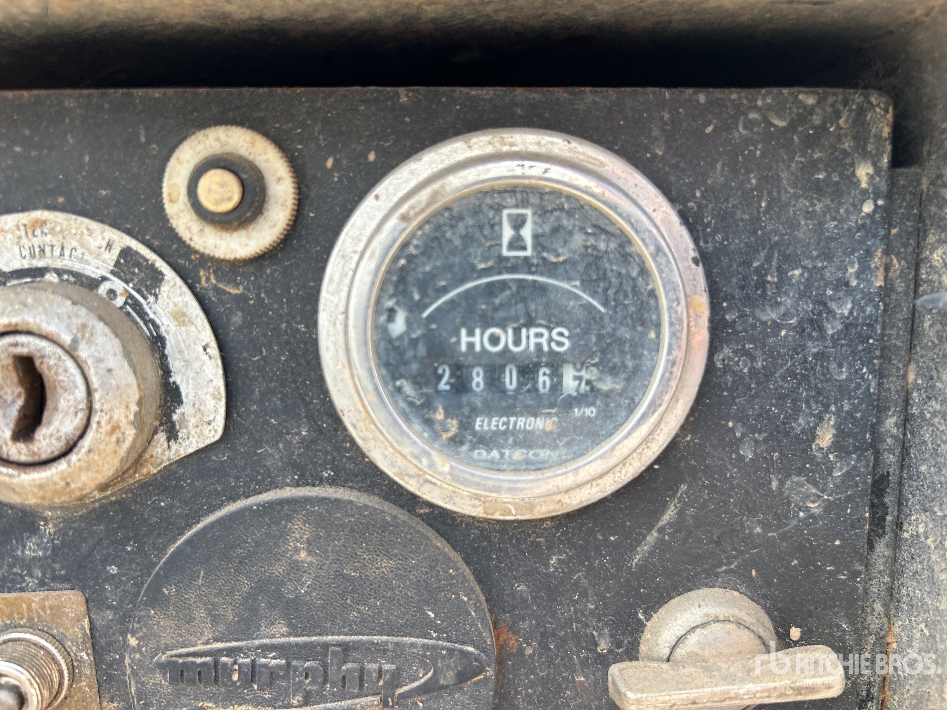 General Appearance with Hour Meter / Odometer