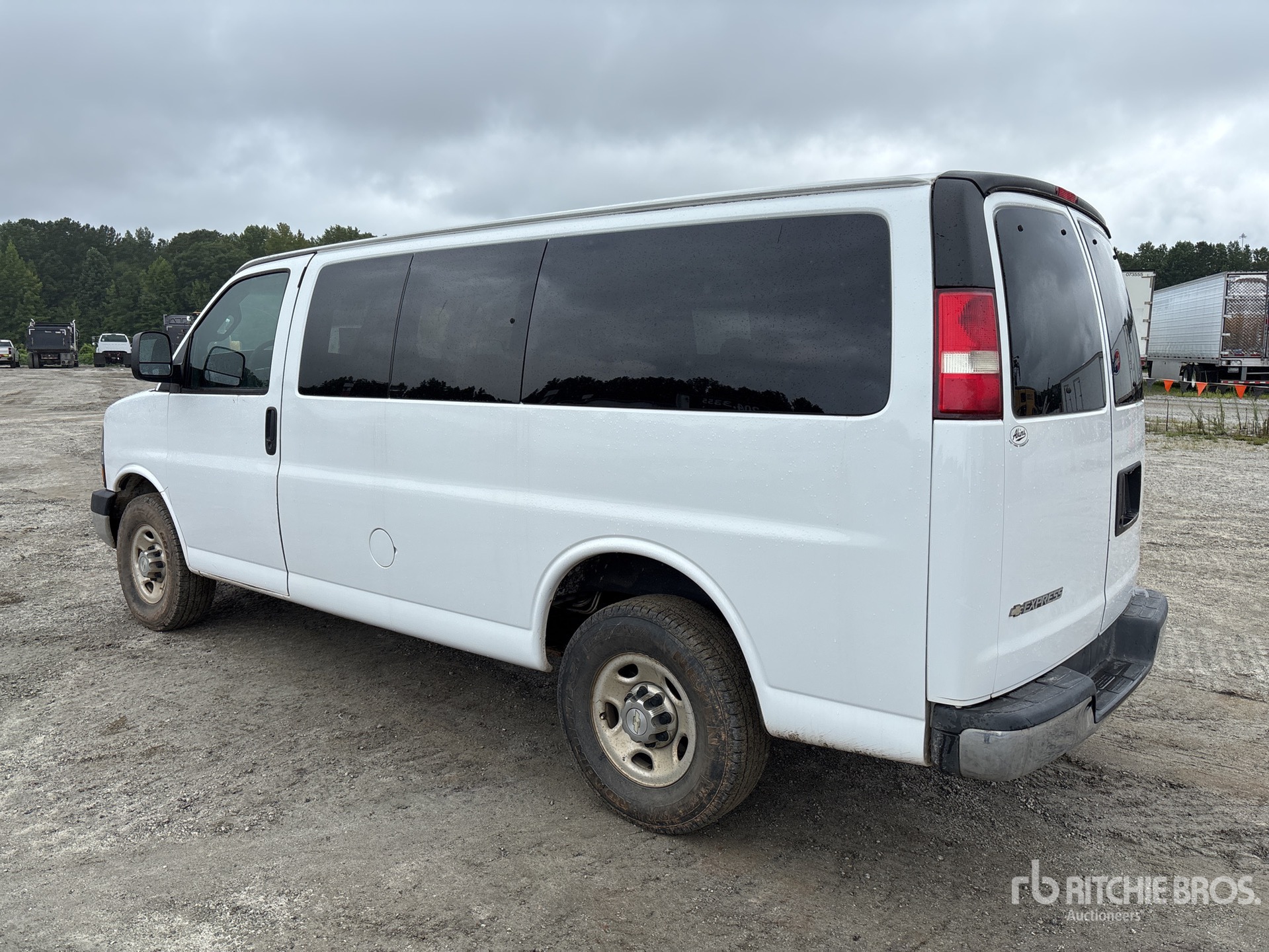 General Appearance with Picture, Left Rear Corner
