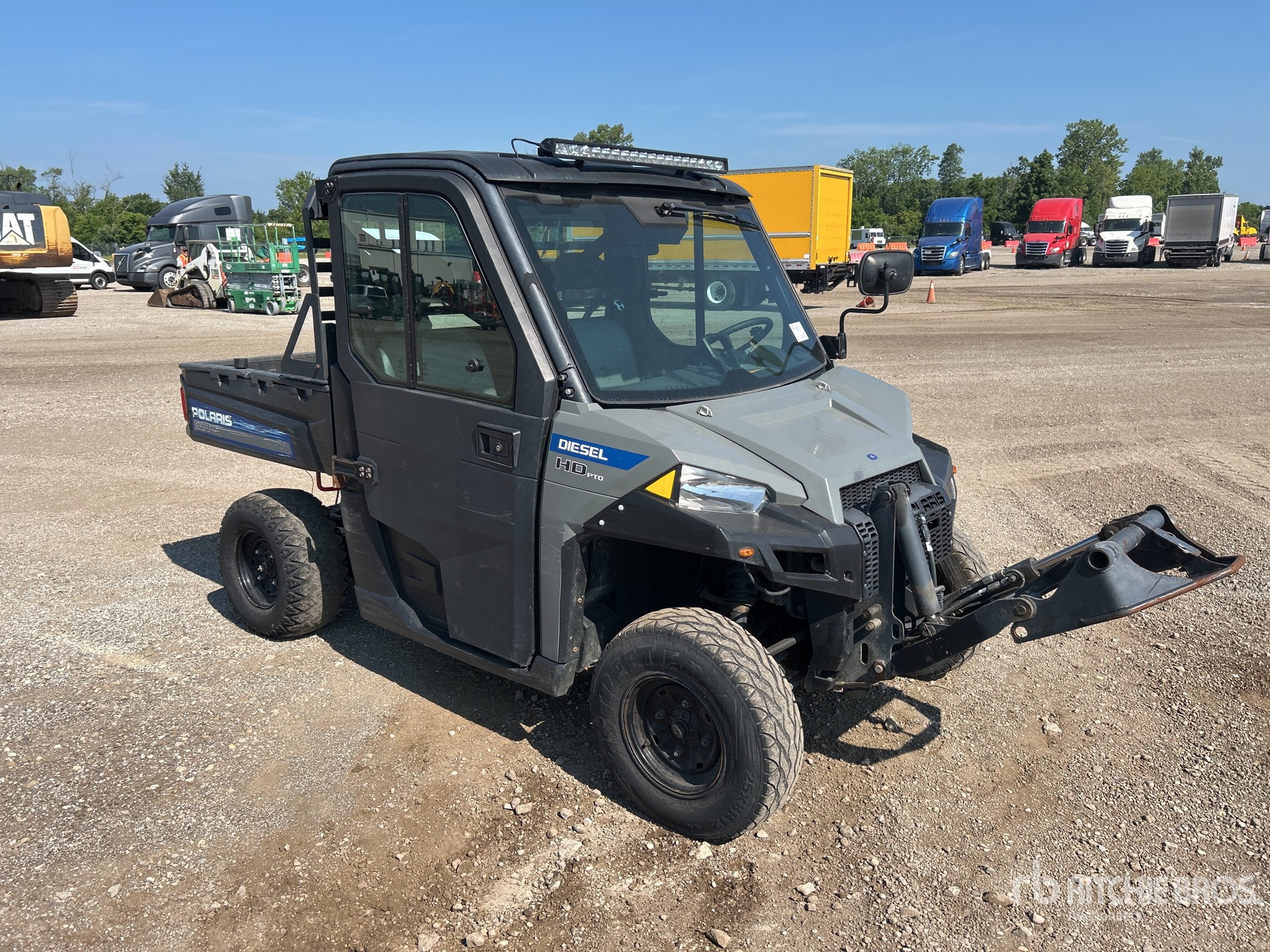 General Appearance with Picture, Right Front Corner