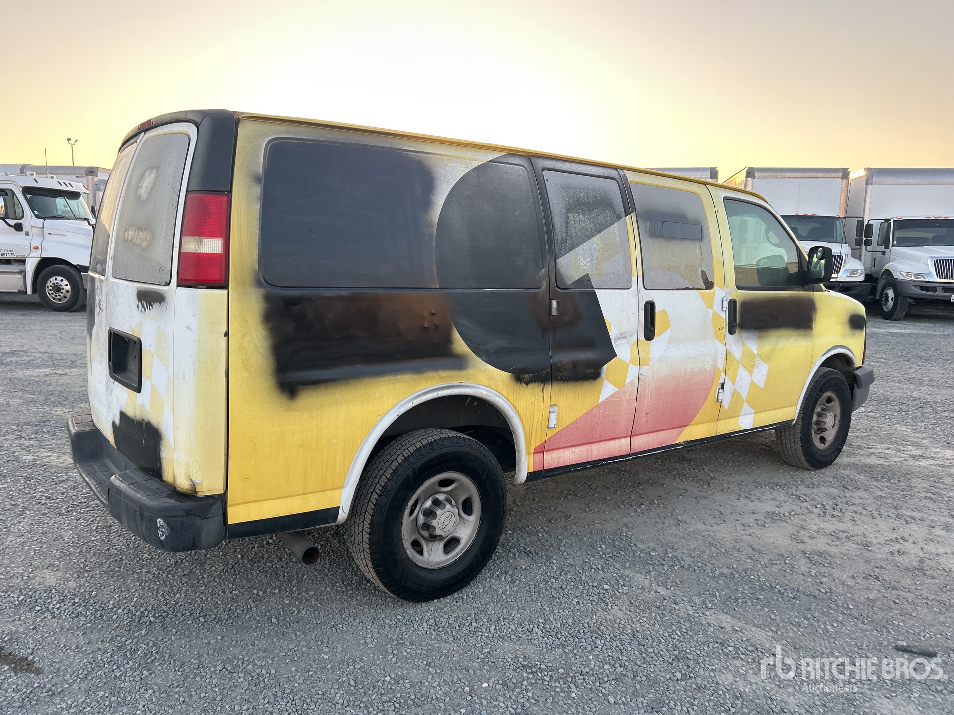 General Appearance with Picture, Right Rear Corner