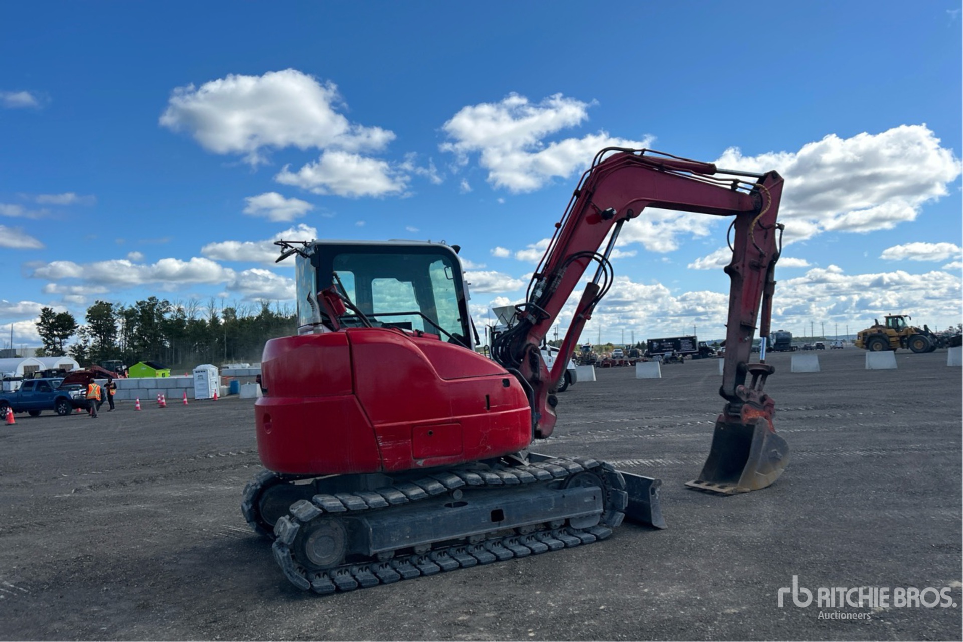 General Appearance with Picture, Right Rear Corner