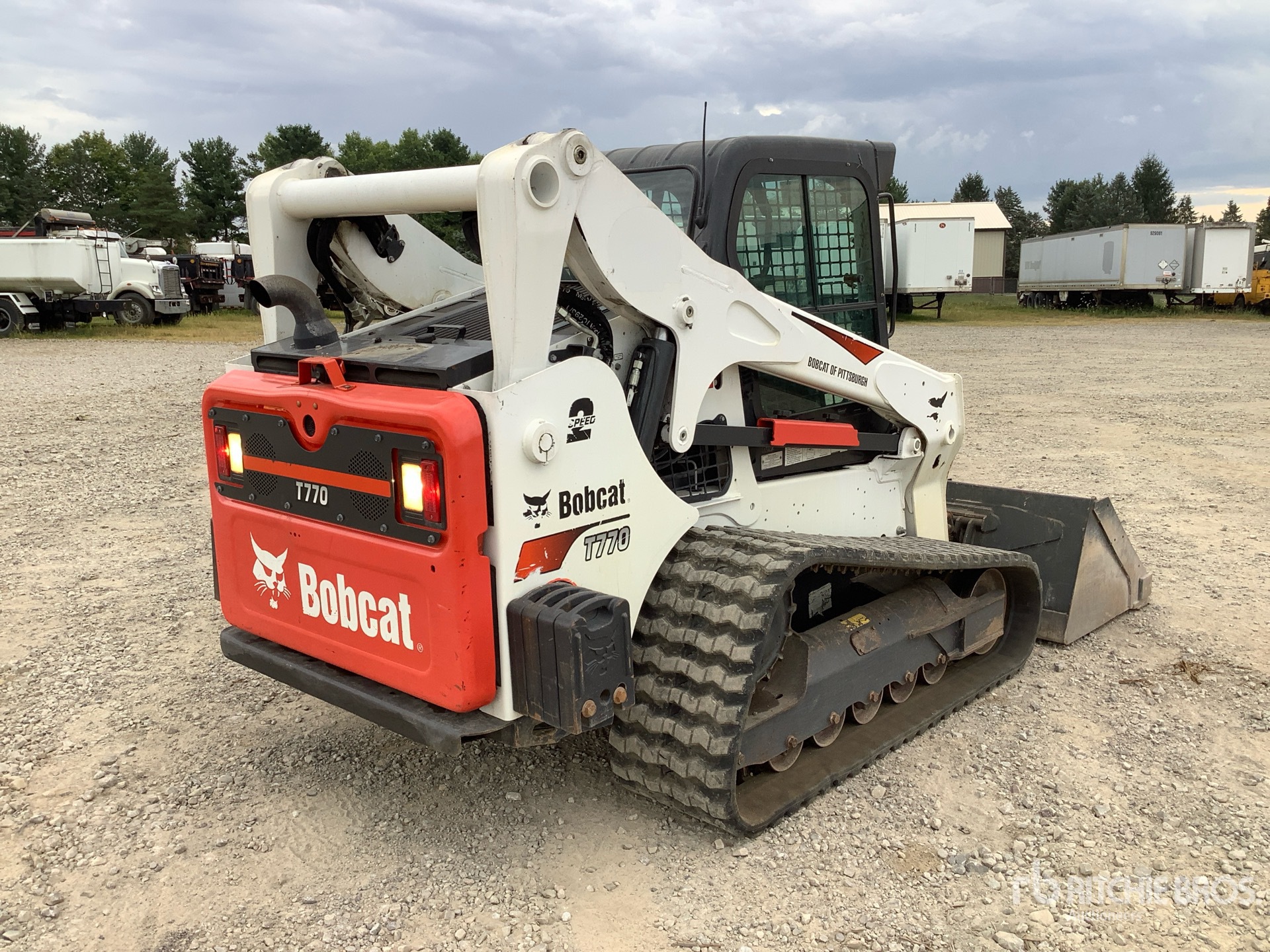 General Appearance with Picture, Right Rear Corner