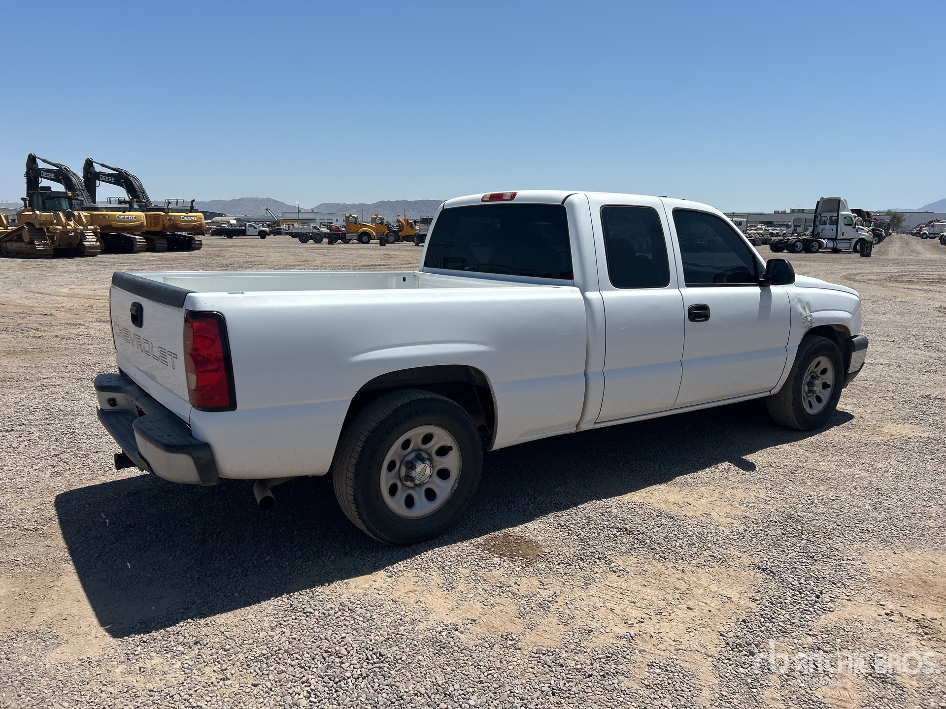 General Appearance with Picture, Right Rear Corner