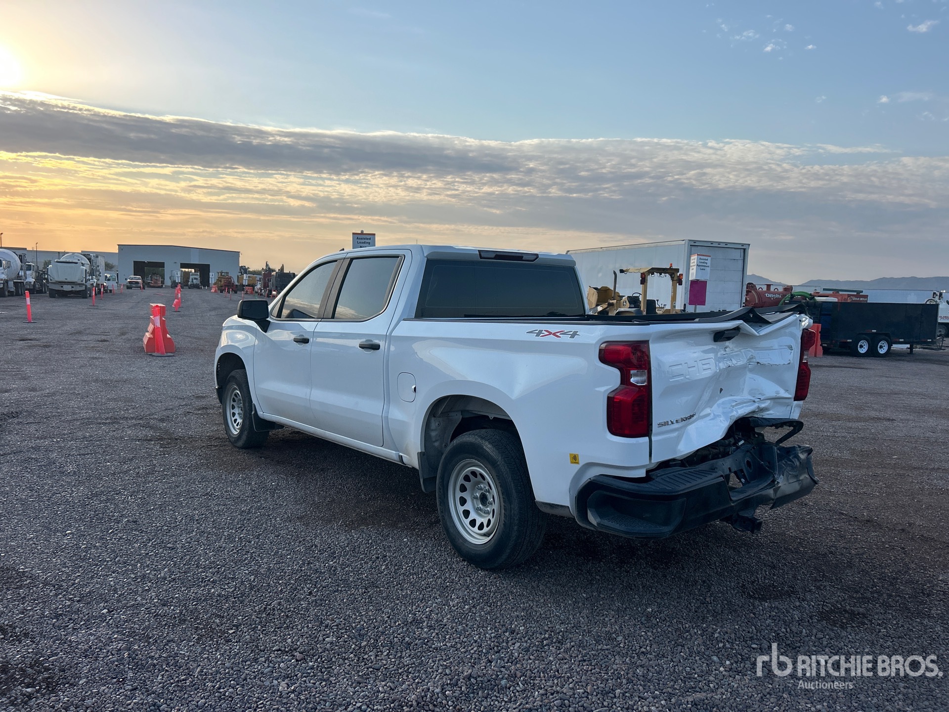 General Appearance with Picture, Left Rear Corner