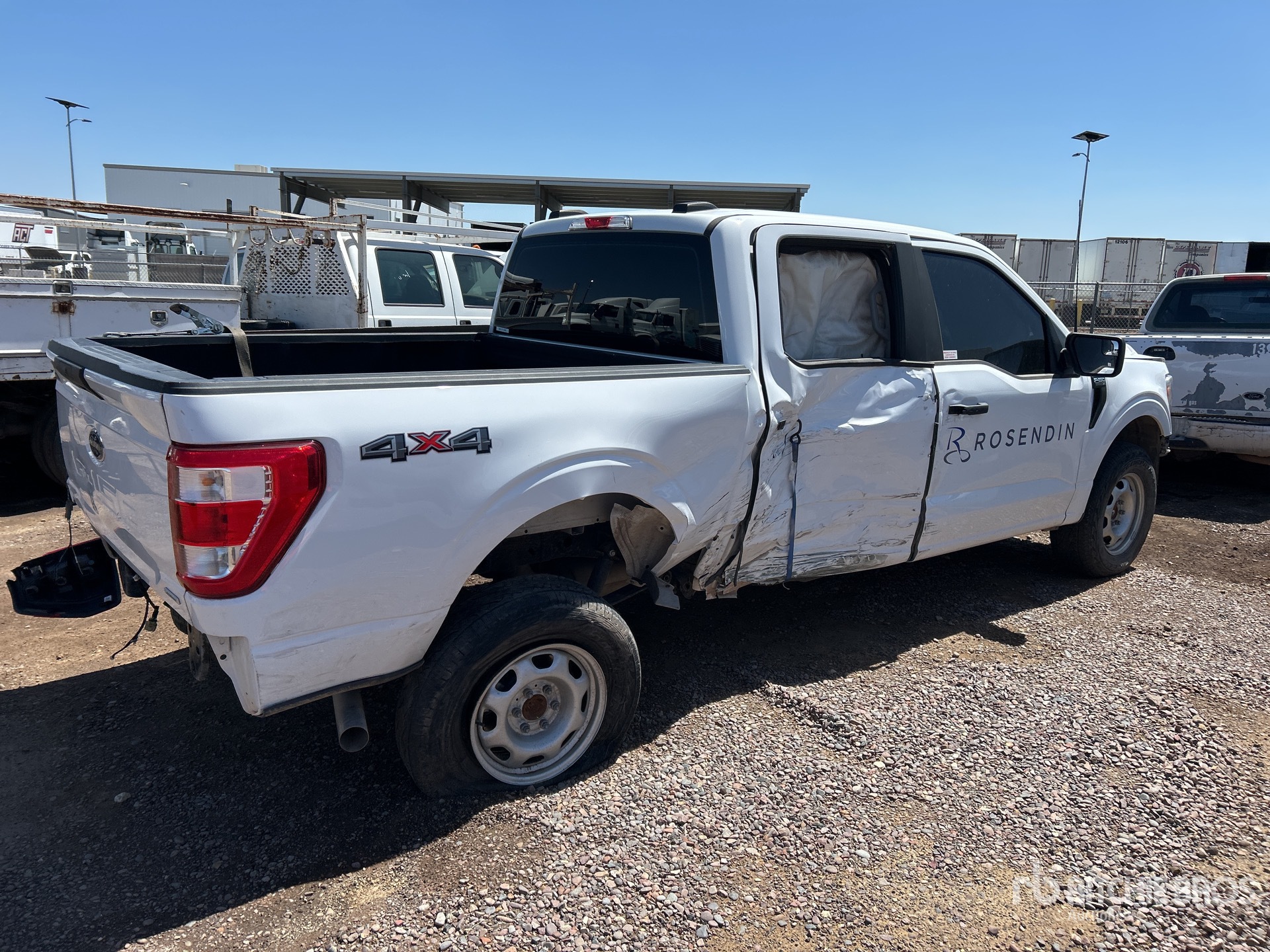 General Appearance with Picture, Right Rear Corner