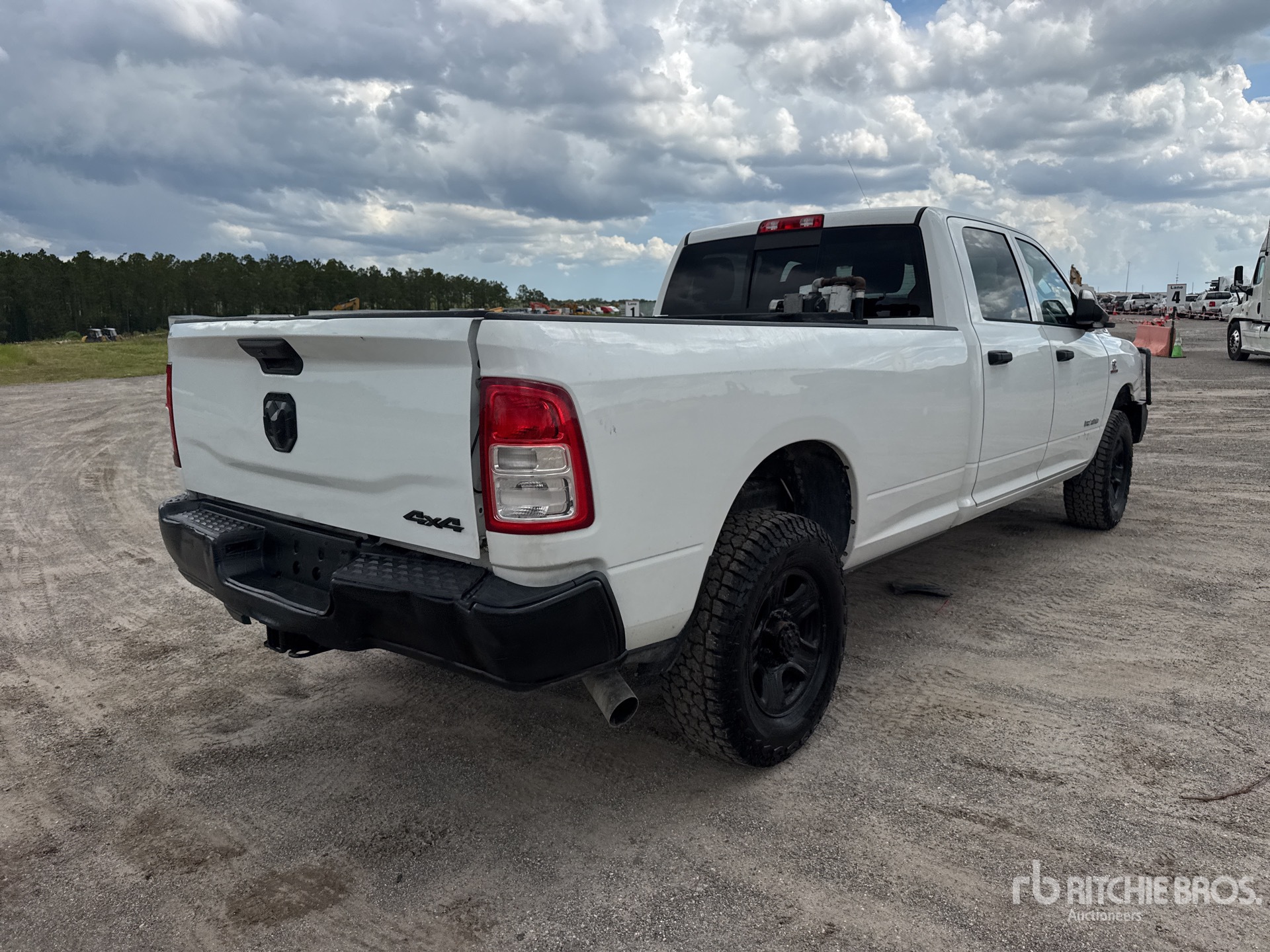 General Appearance with Picture, Right Rear Corner