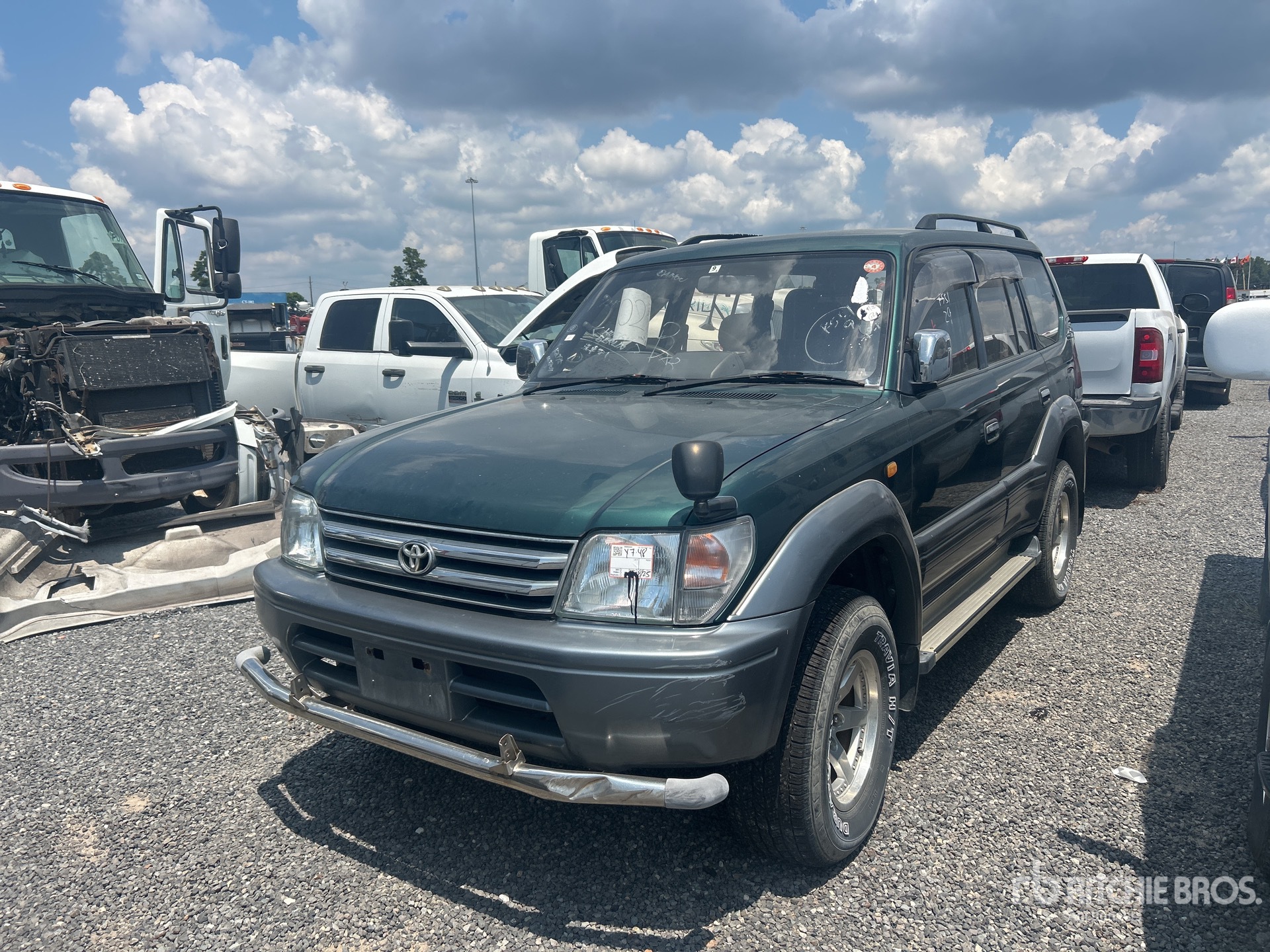General Appearance with Picture, Left Front Corner