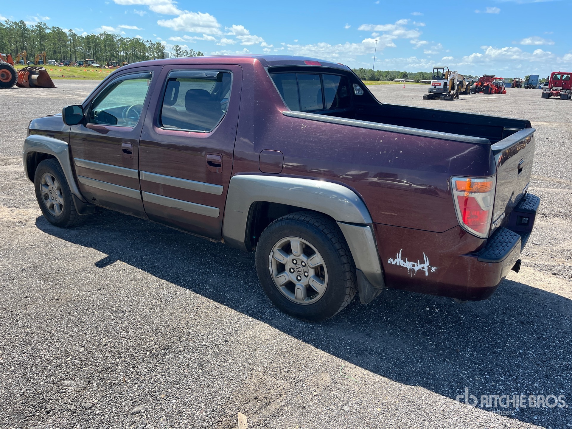 General Appearance with Picture, Left Rear Corner