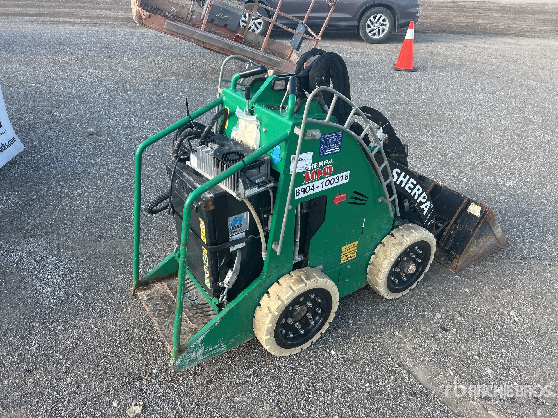 General Appearance with Picture, Right Rear Corner