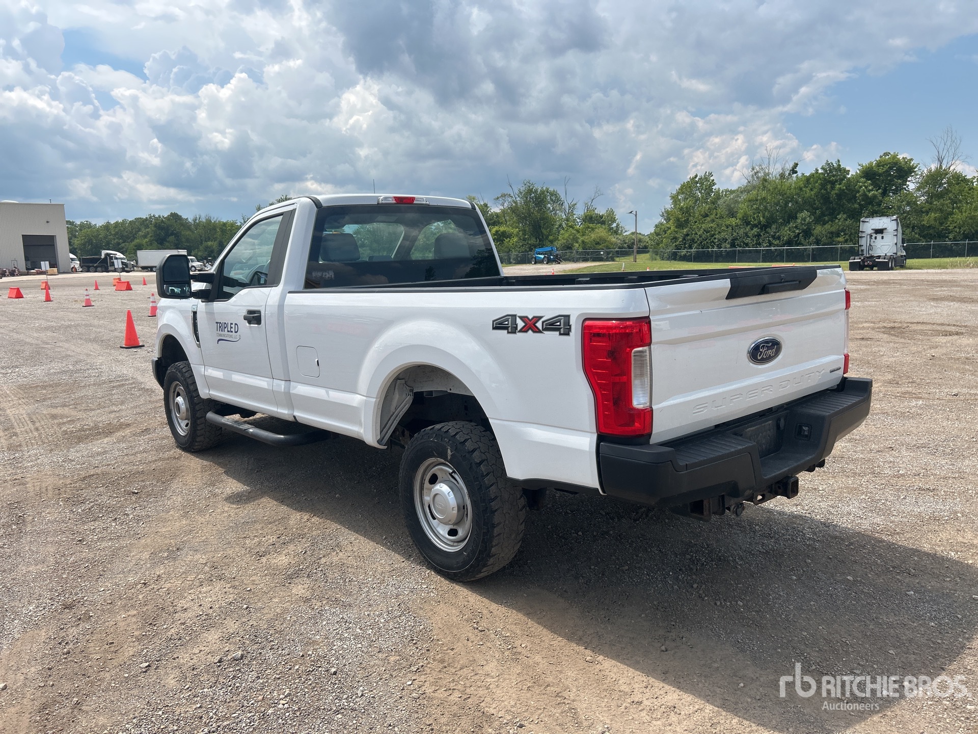 General Appearance with Picture, Left Rear Corner