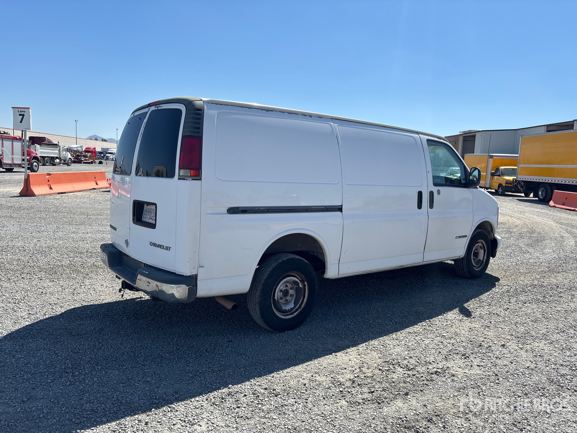General Appearance with Picture, Right Rear Corner