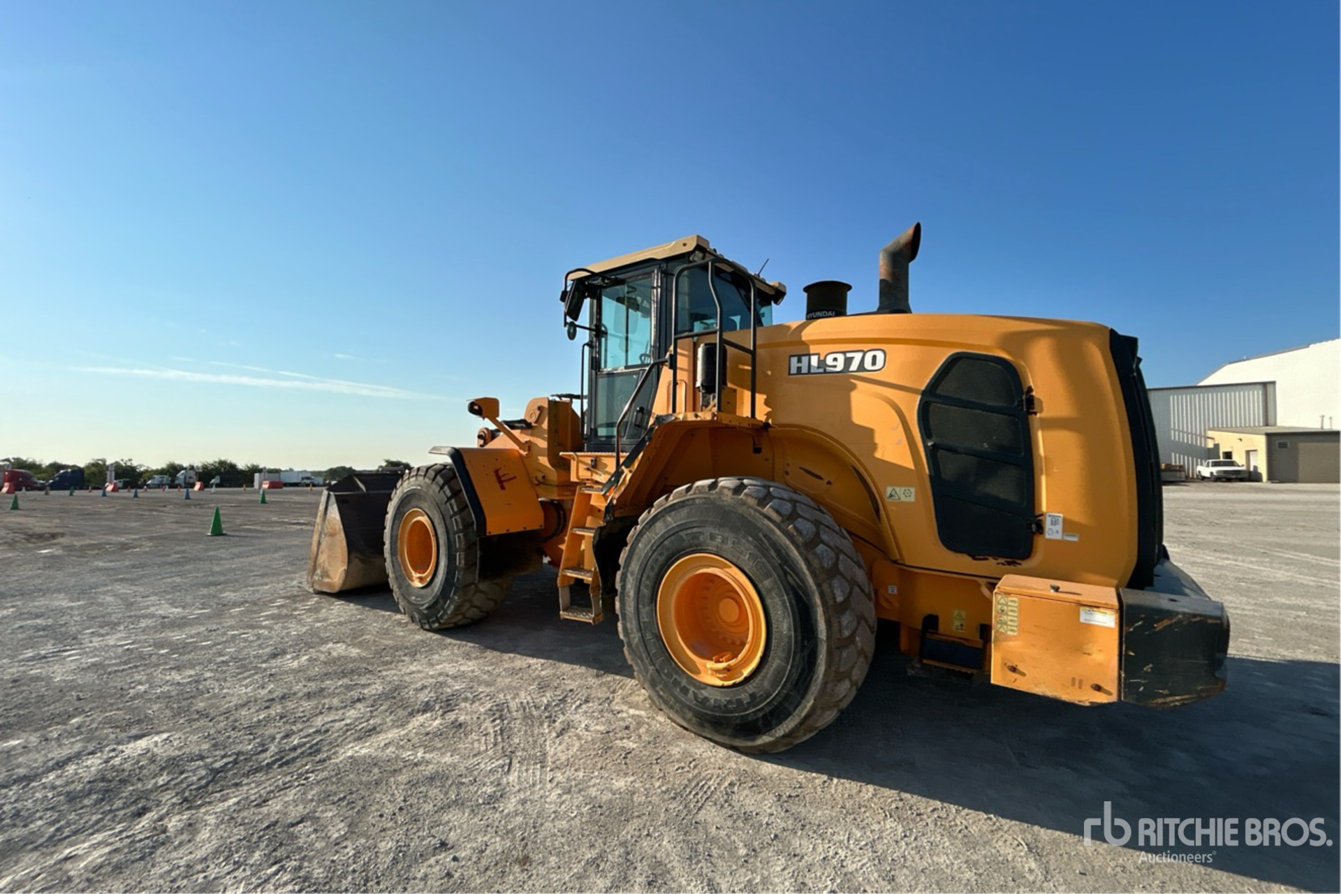 General Appearance with Picture, Left Rear Corner
