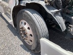 4 Underbody - Truck with 