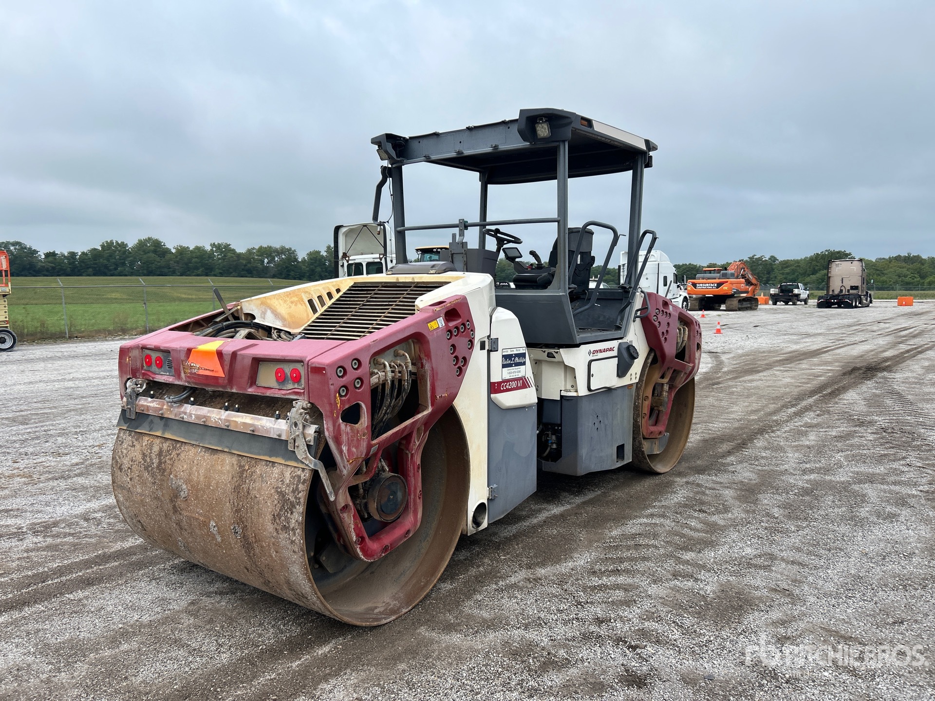 General Appearance with Picture, Right Rear Corner