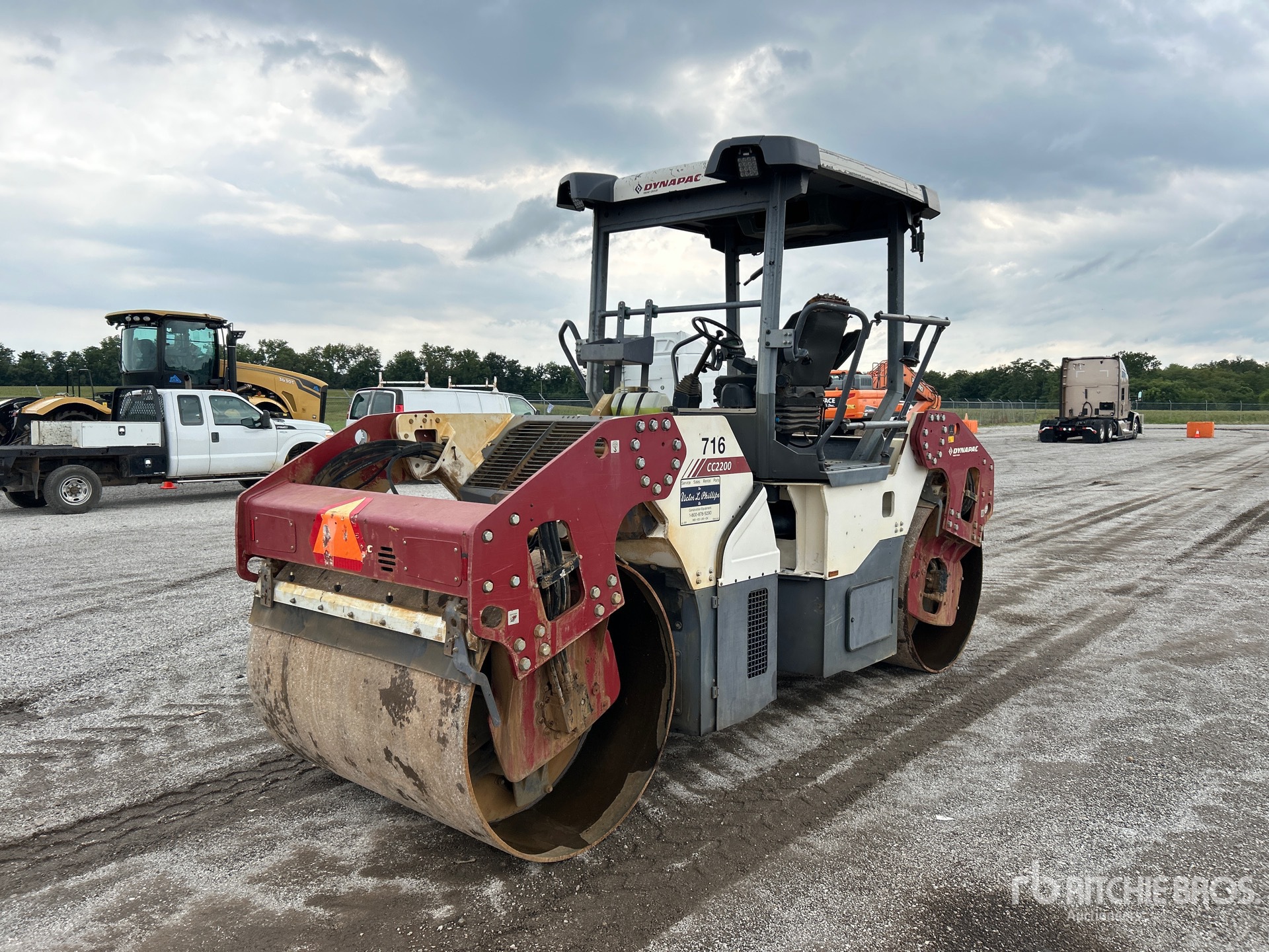 General Appearance with Picture, Right Rear Corner
