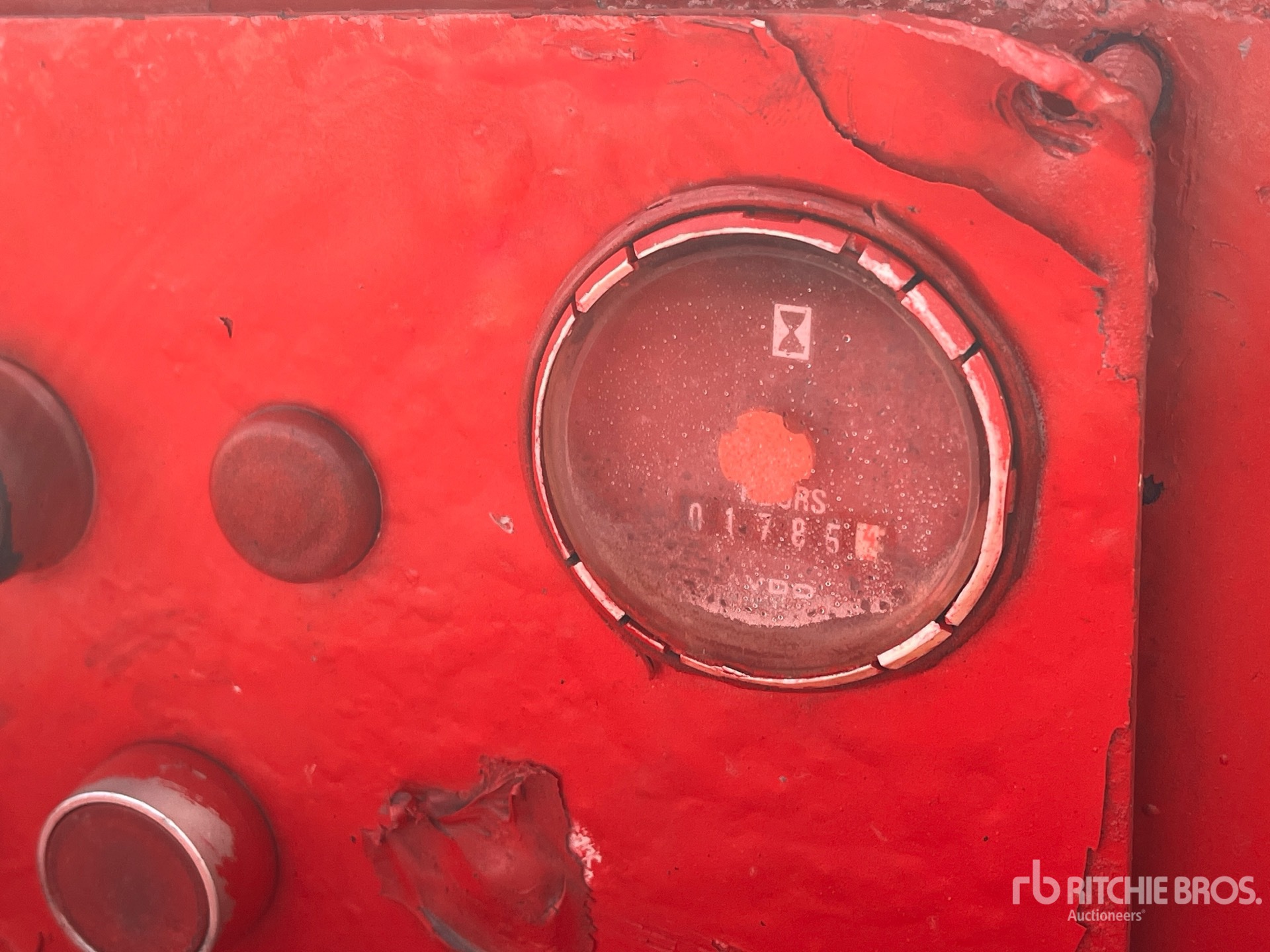General Appearance with Hour Meter / Odometer