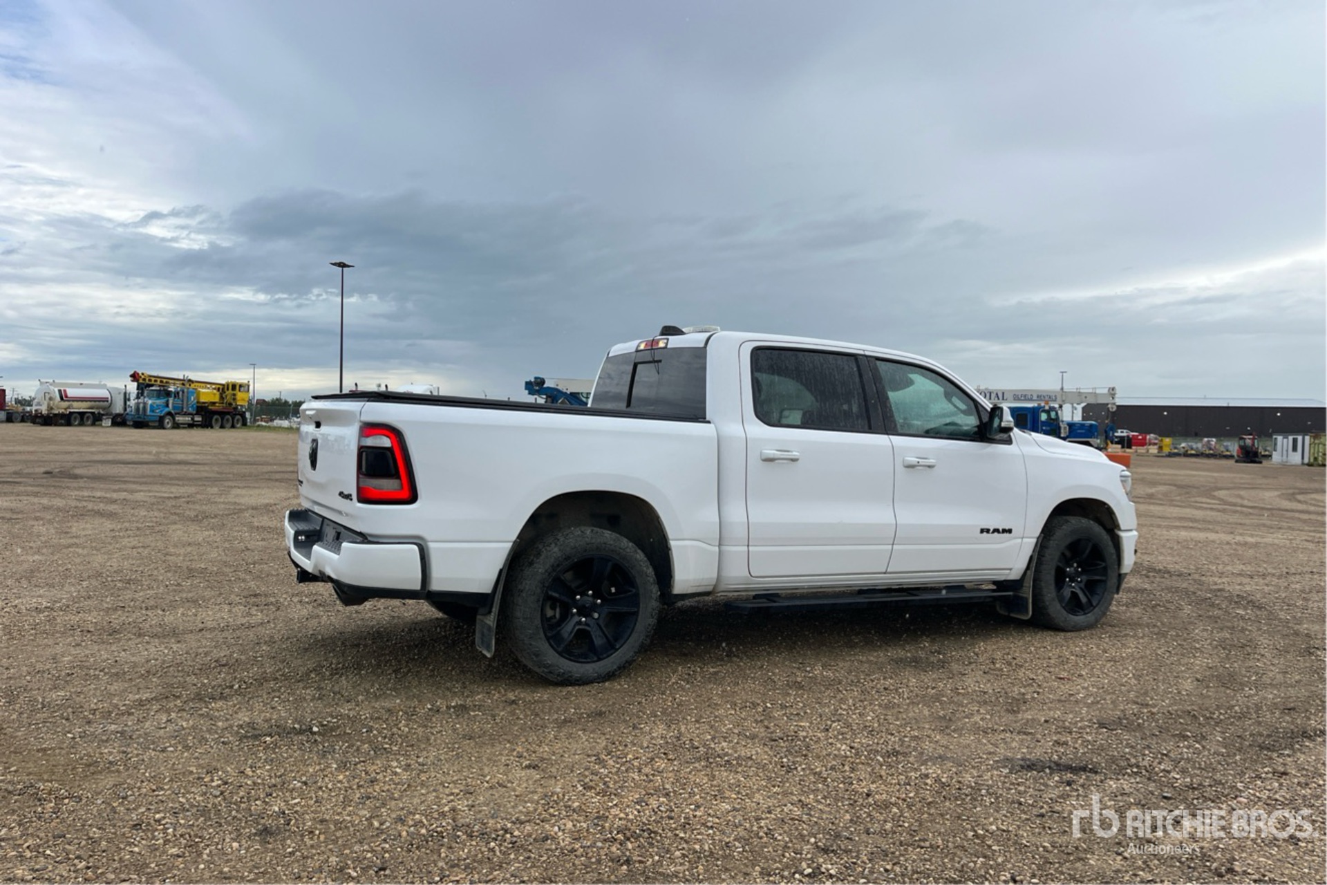 General Appearance with Picture, Right Rear Corner