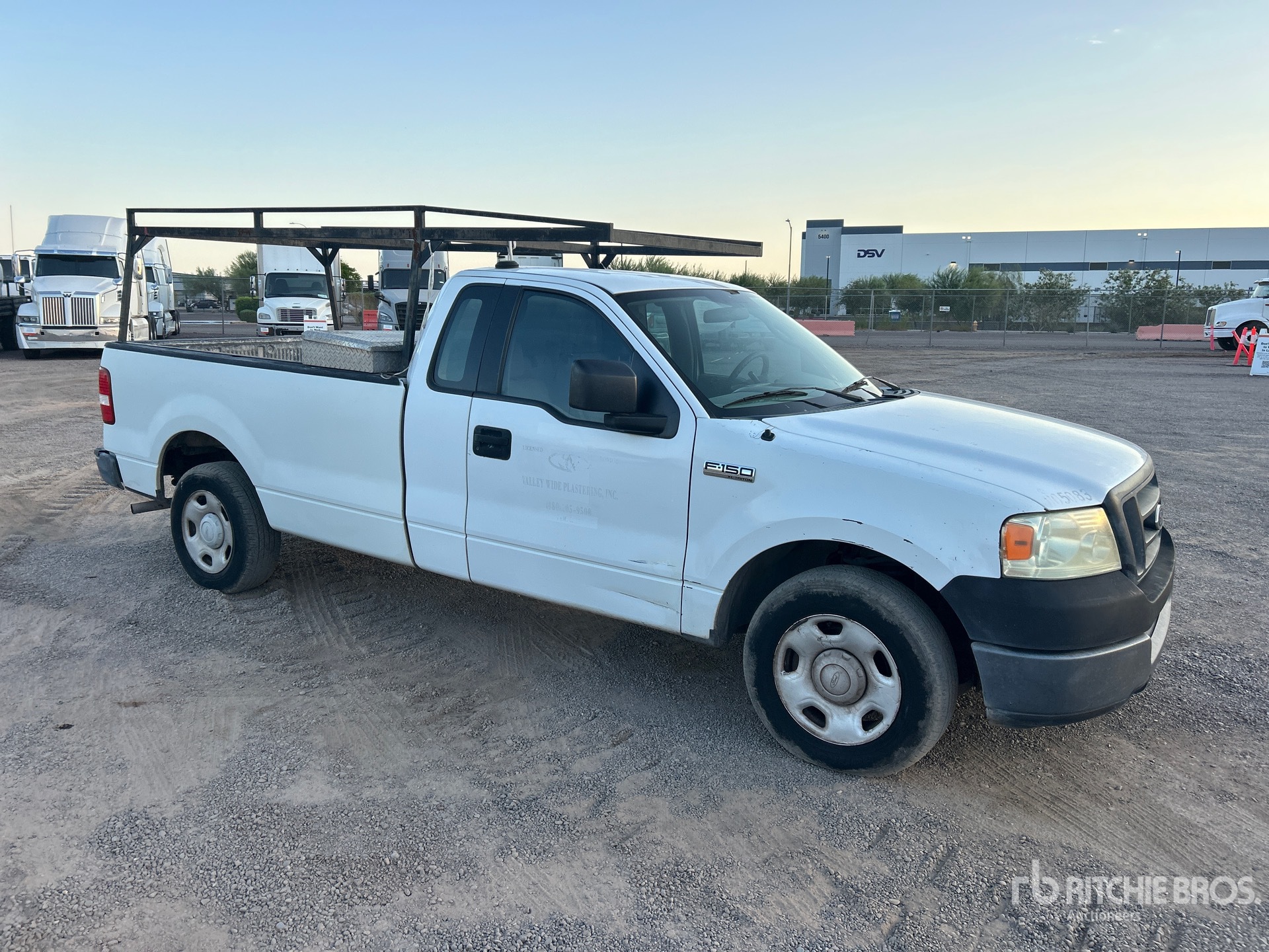 General Appearance with Picture, Right Front Corner