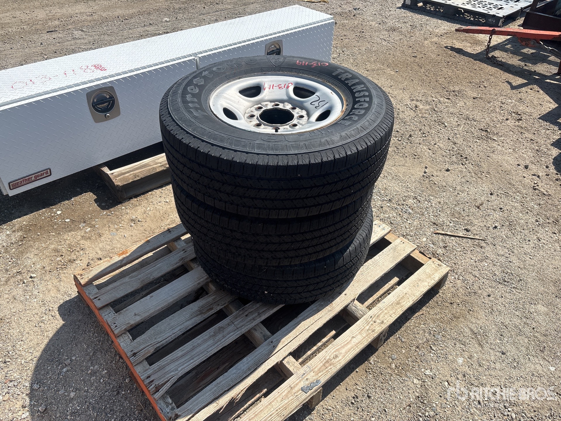 General Appearance with Picture, Right Rear Corner