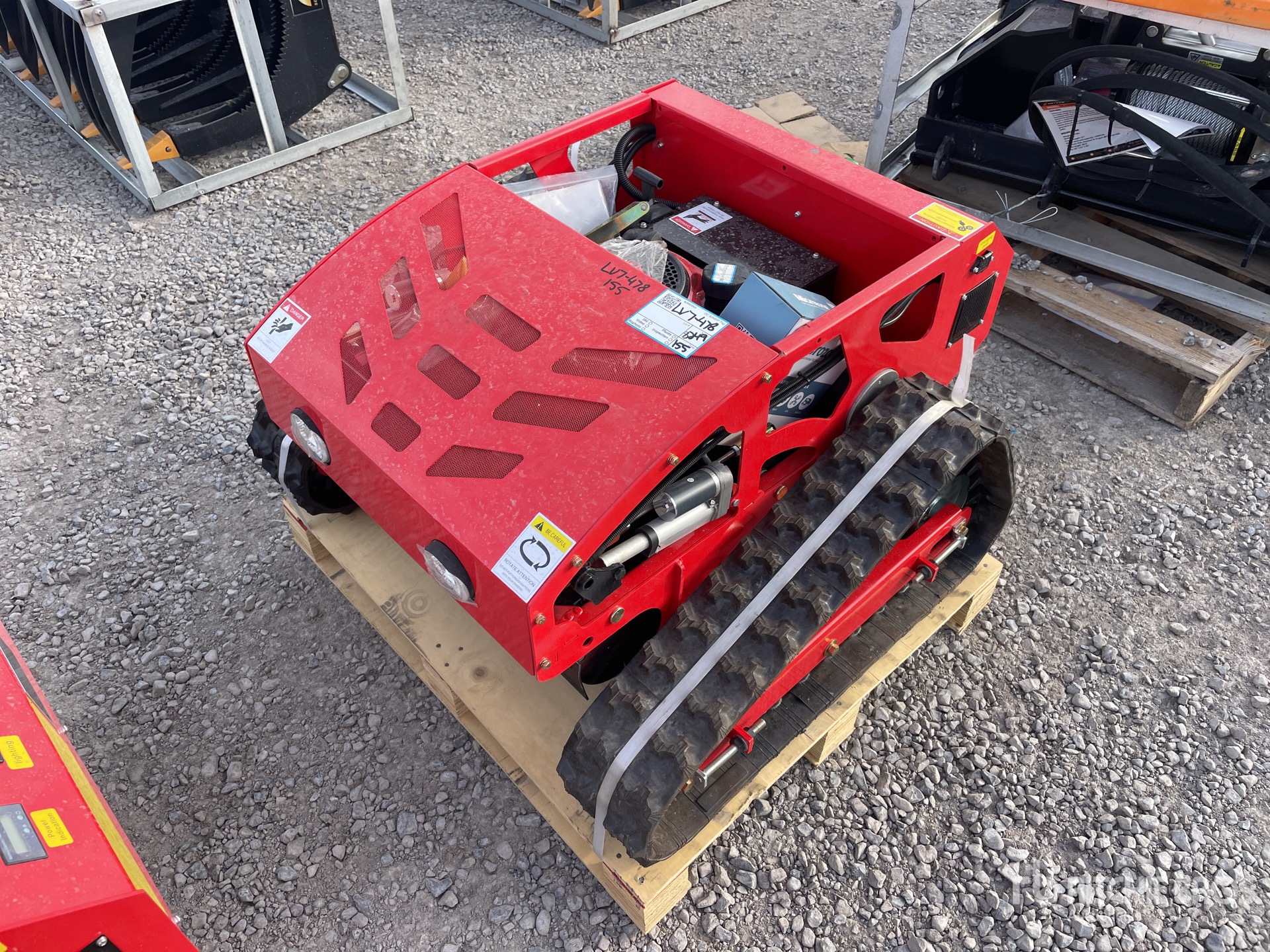 General Appearance with Picture, Left Front Corner