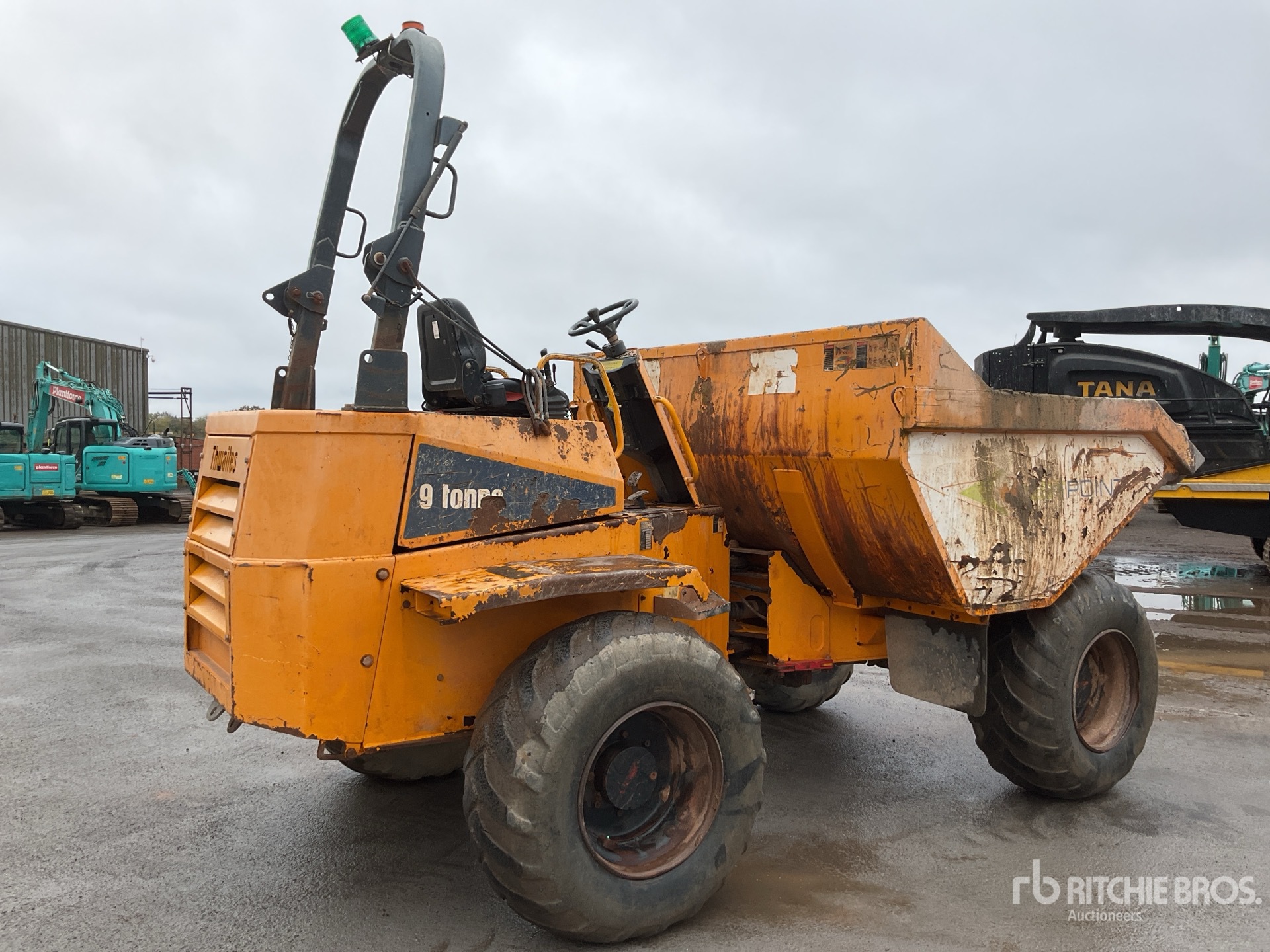General Appearance with Picture, Right Rear Corner
