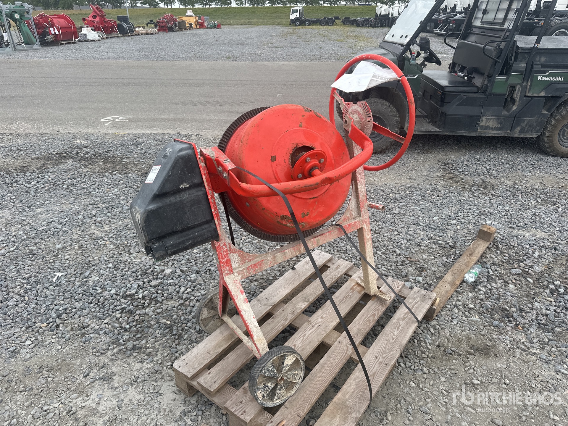 General Appearance with Picture, Right Rear Corner
