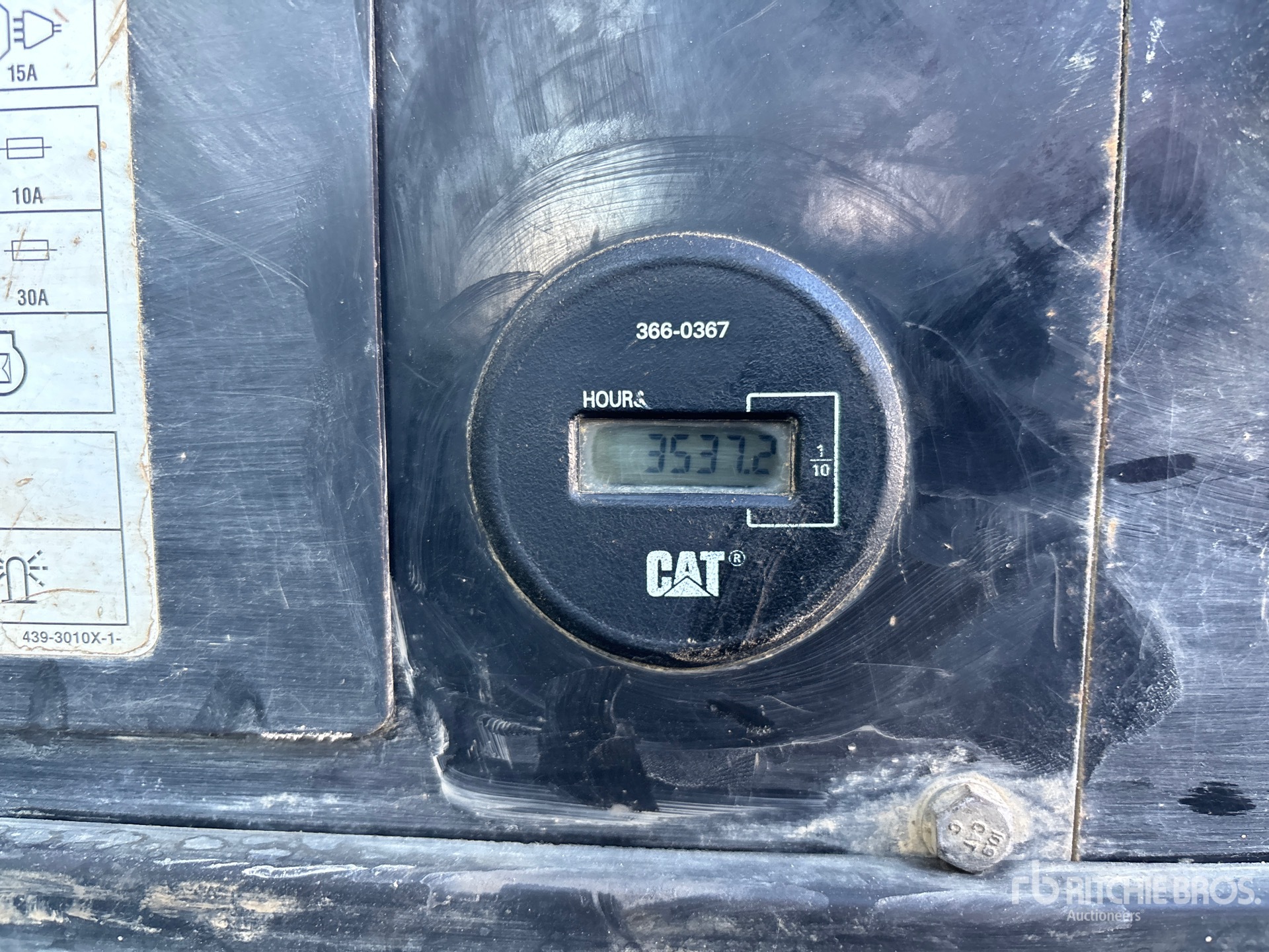 General Appearance with Hour Meter / Odometer