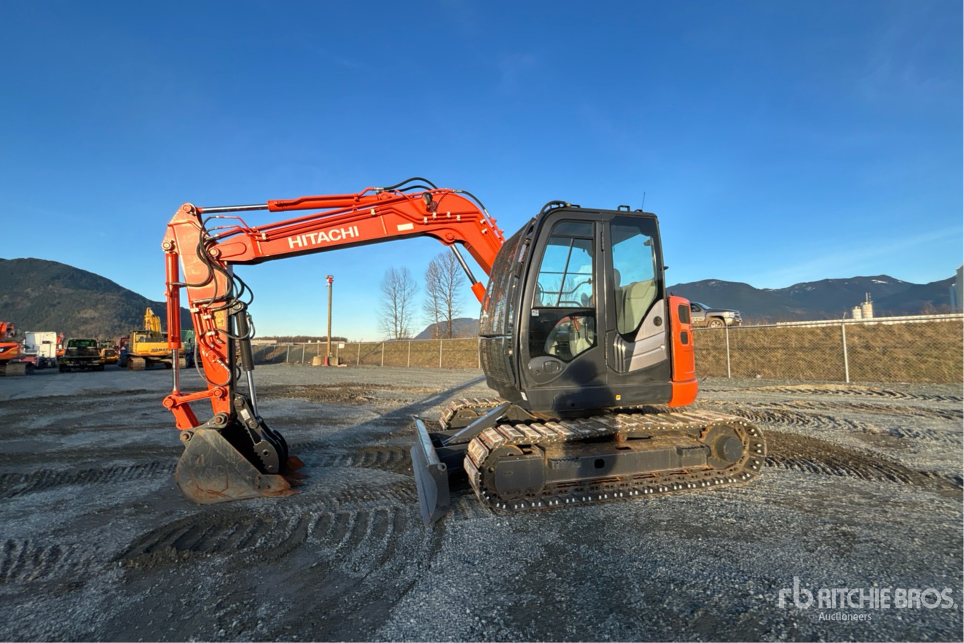 General Appearance with Picture, Left Front Corner