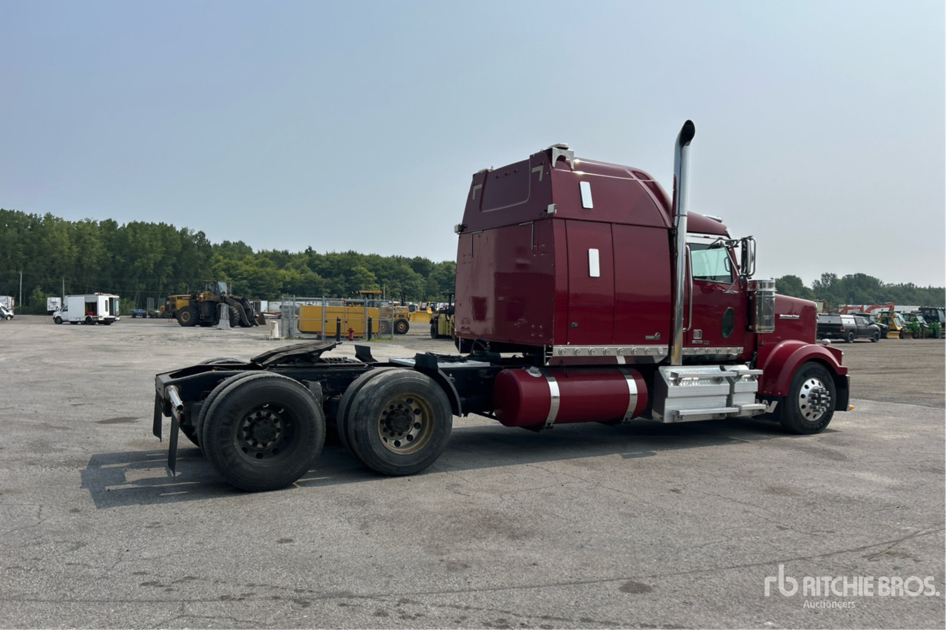 General Appearance with Picture, Right Rear Corner