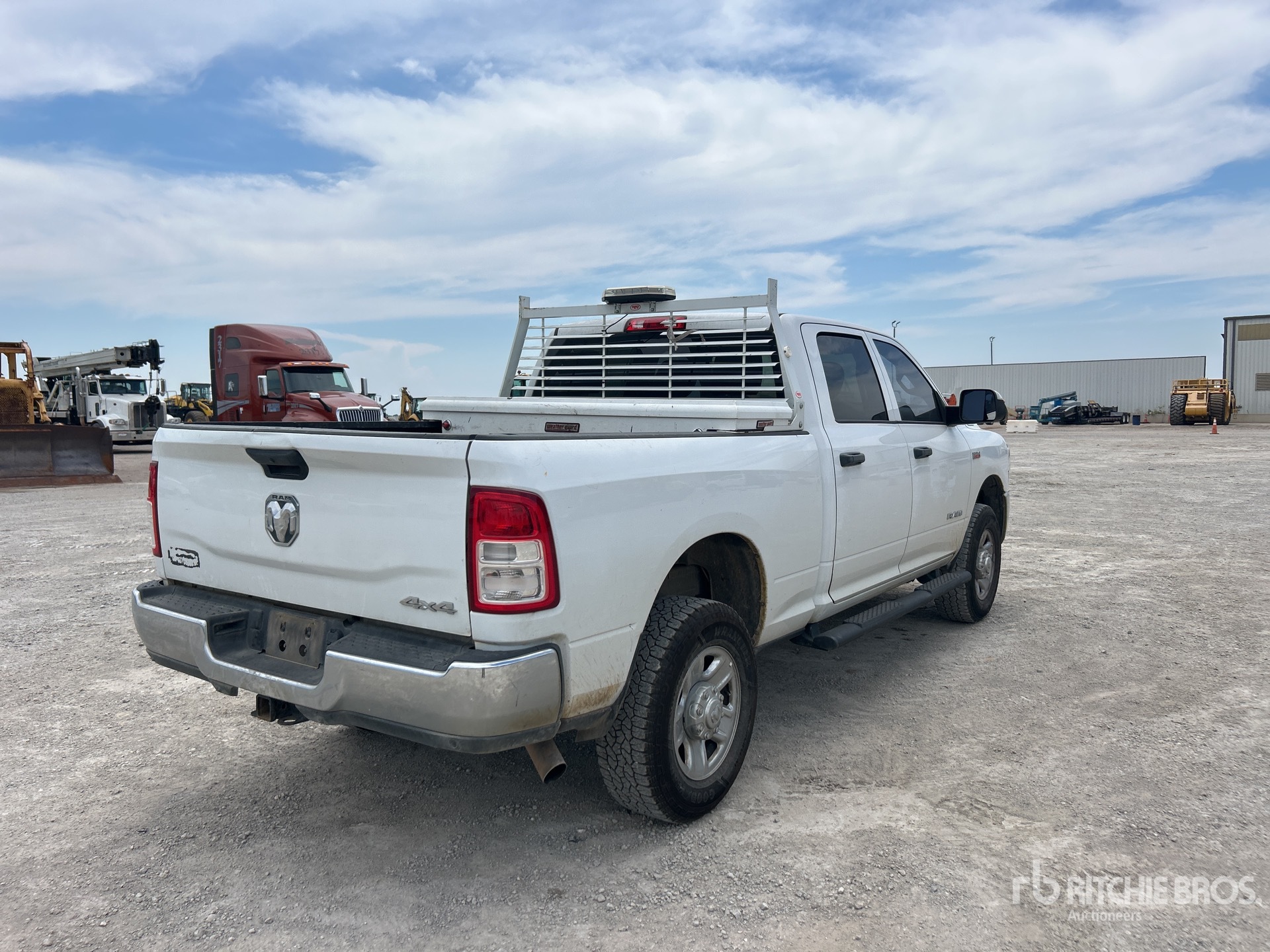 General Appearance with Picture, Right Rear Corner