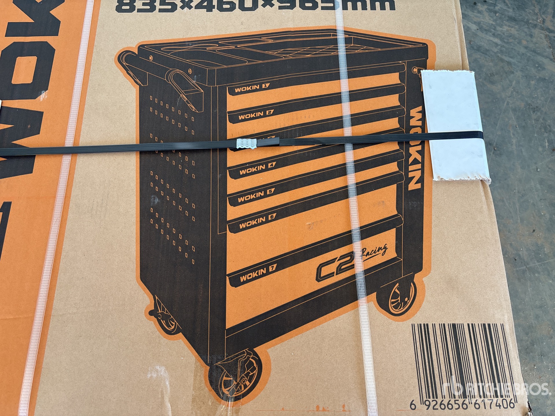 General Appearance with Picture, Left Front Corner