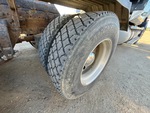 4 Underbody - Truck with 