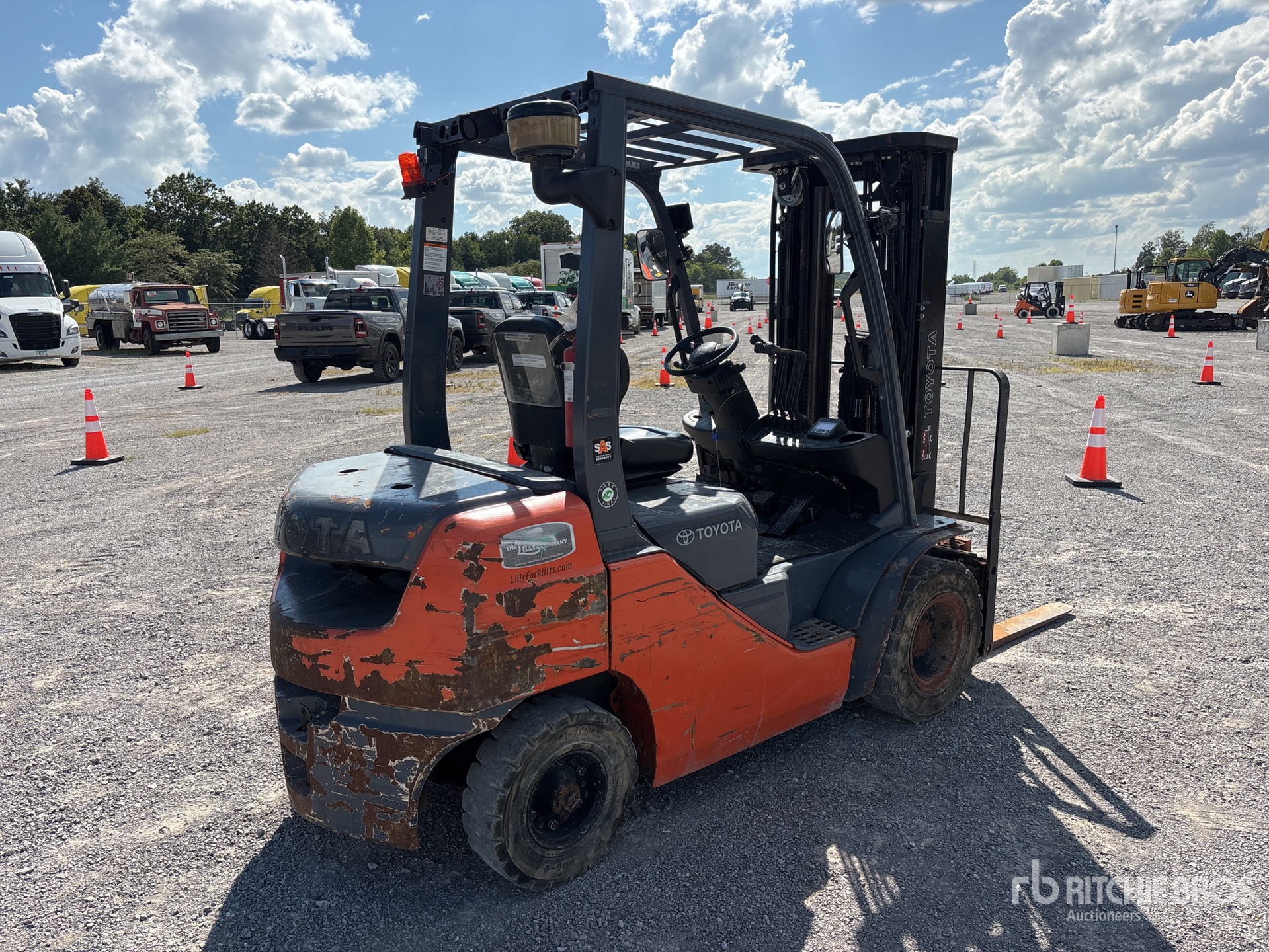 General Appearance with Picture, Right Rear Corner