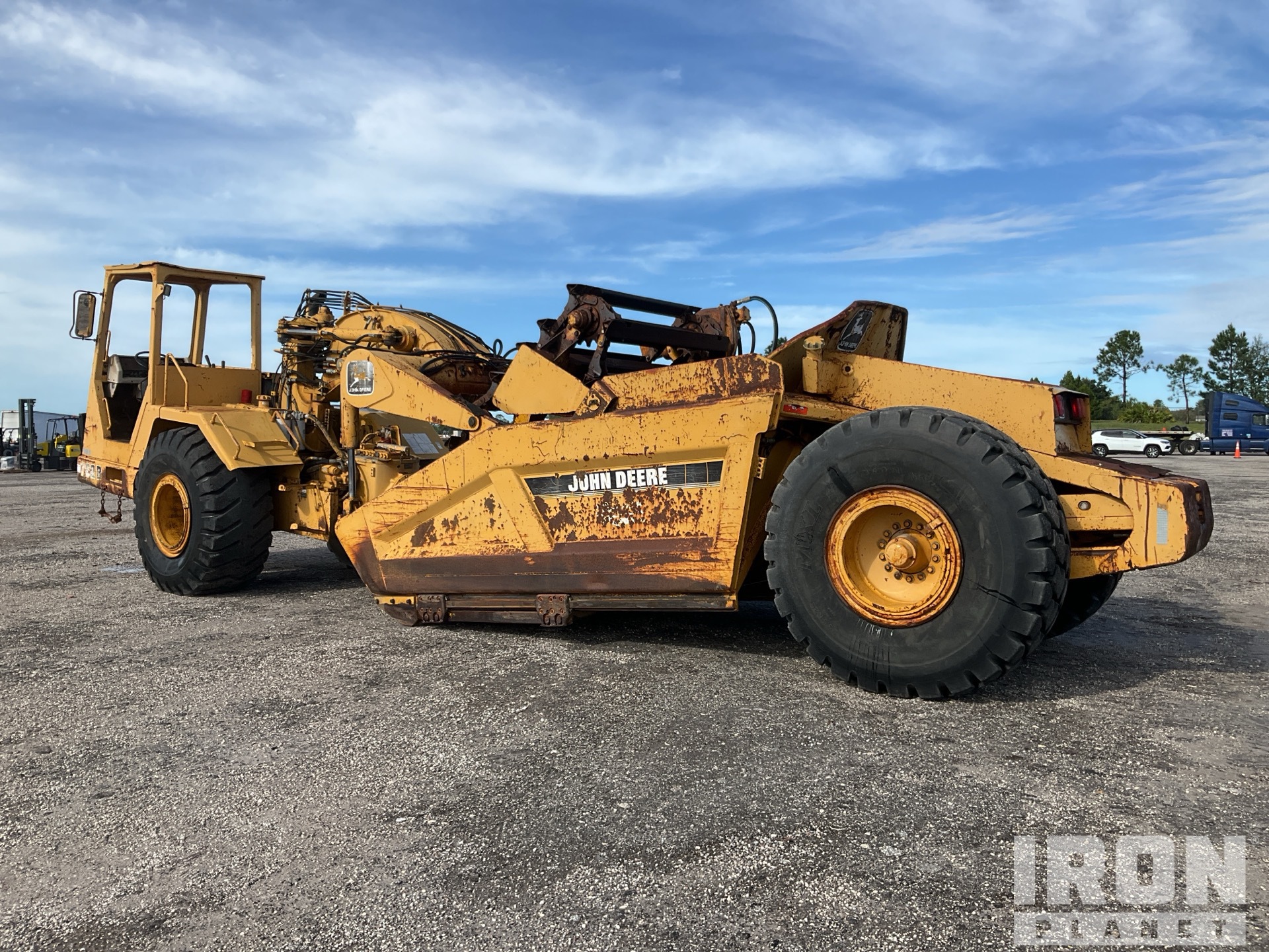 General Appearance with Imagen: esquina trasera izquierda