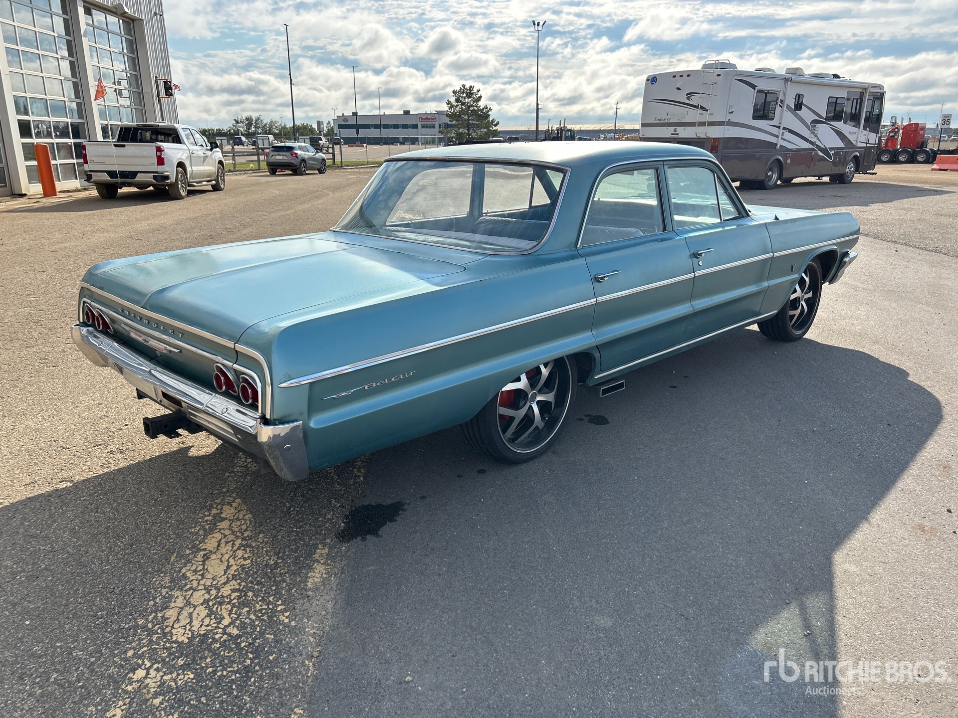 General Appearance with Picture, Right Rear Corner