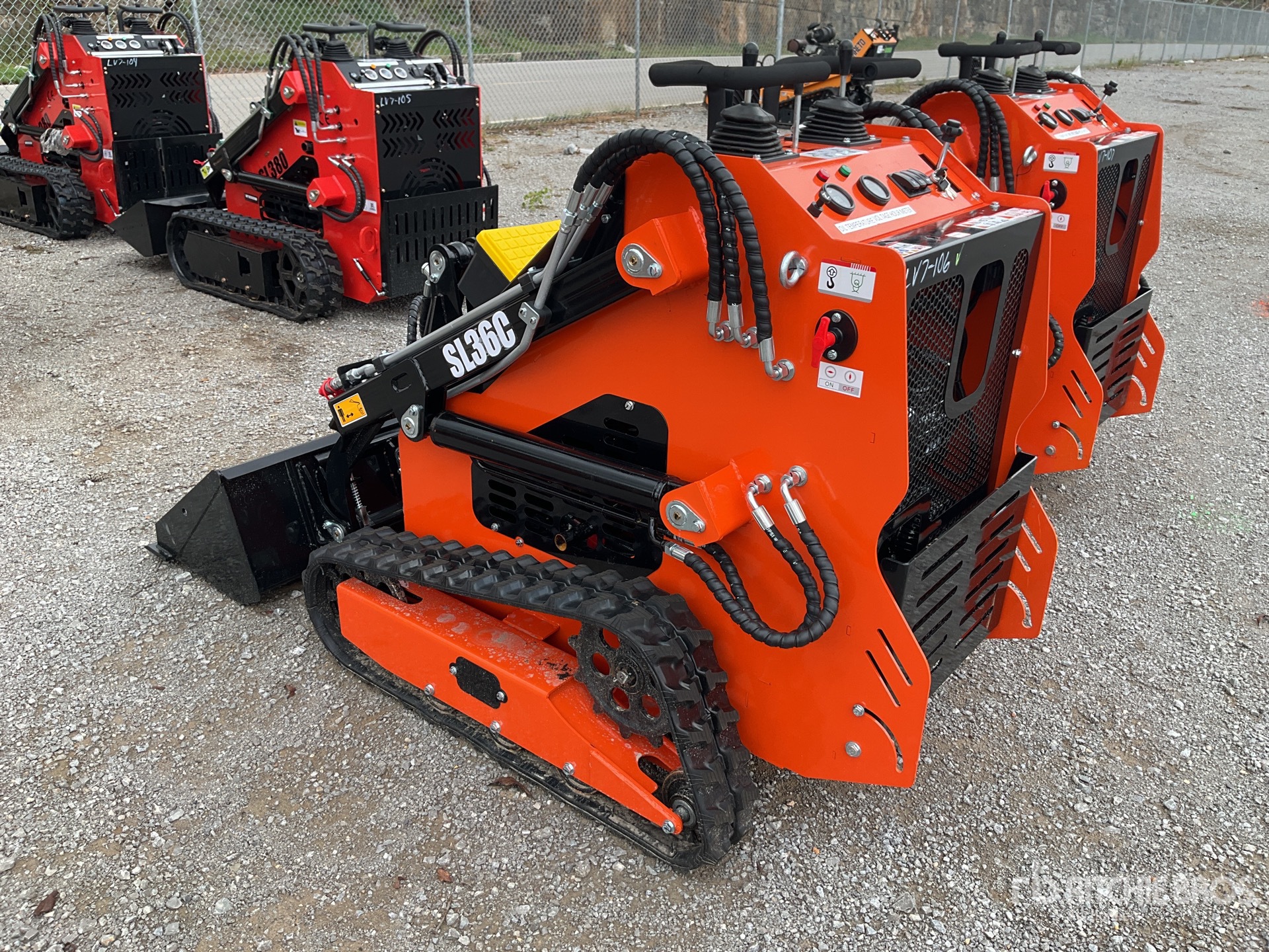 MINI CARGADOR SOBRE ORUGAS COMPACTO 2025 SDLOOL SL36C