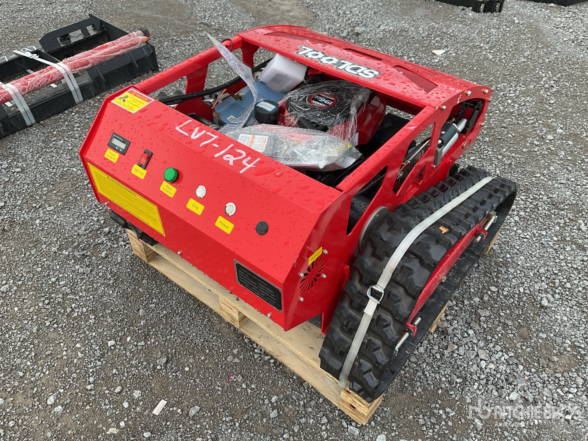 General Appearance with Picture, Right Rear Corner