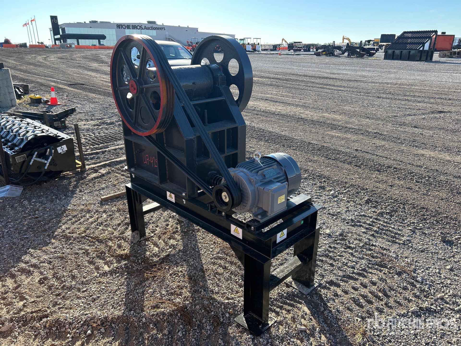 General Appearance with Picture, Right Rear Corner