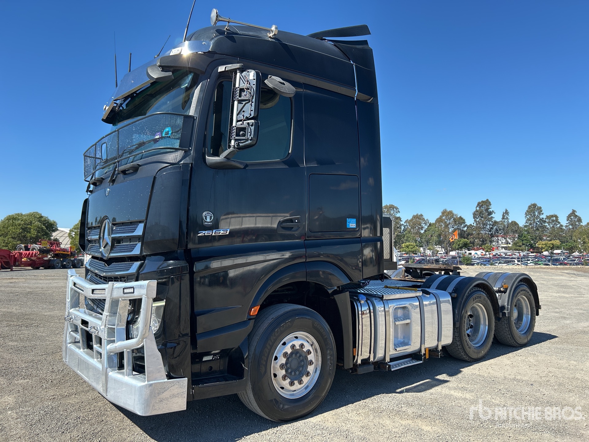 General Appearance with Picture, Right Front Corner