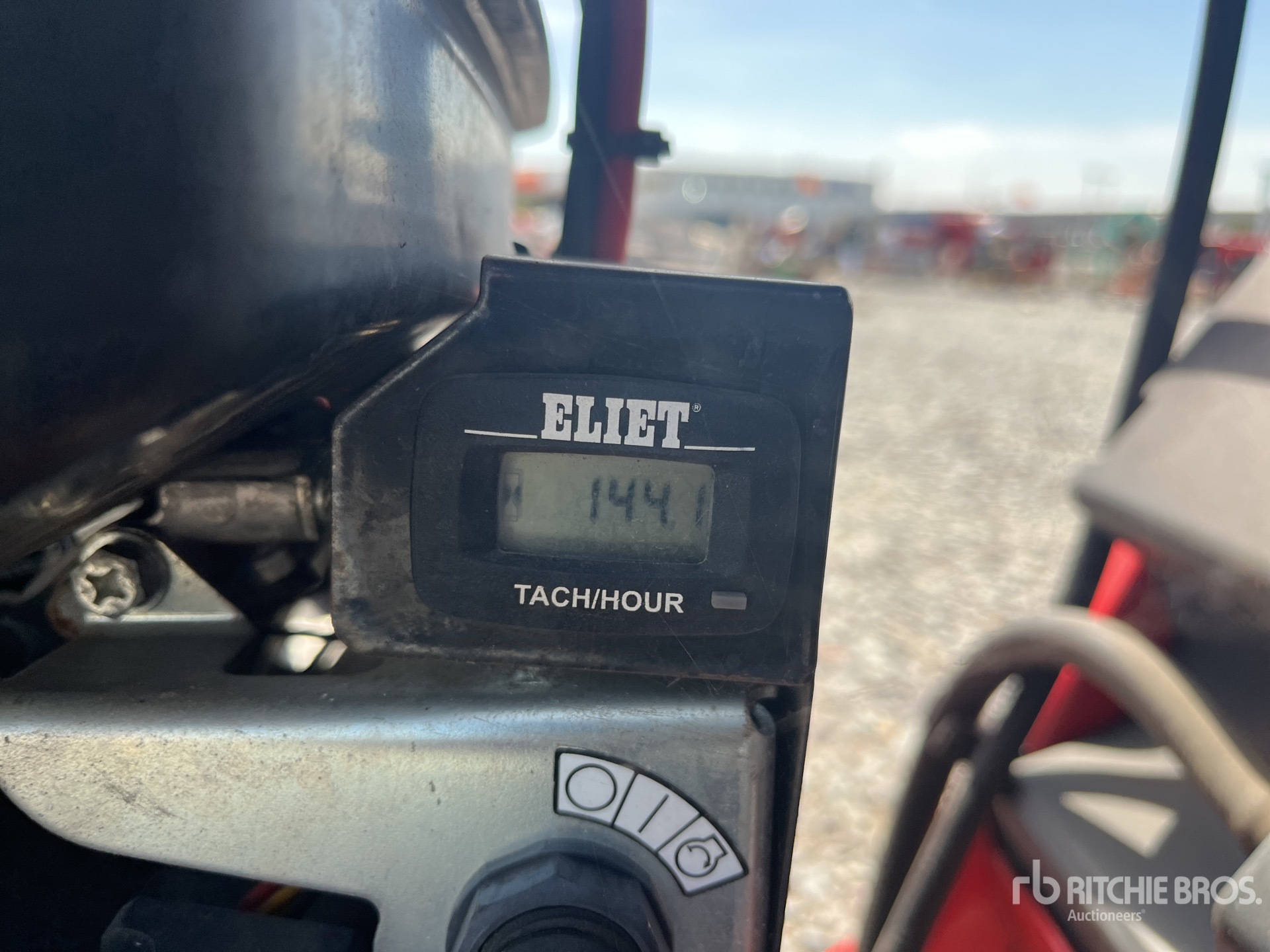 General Appearance with Hour Meter / Odometer