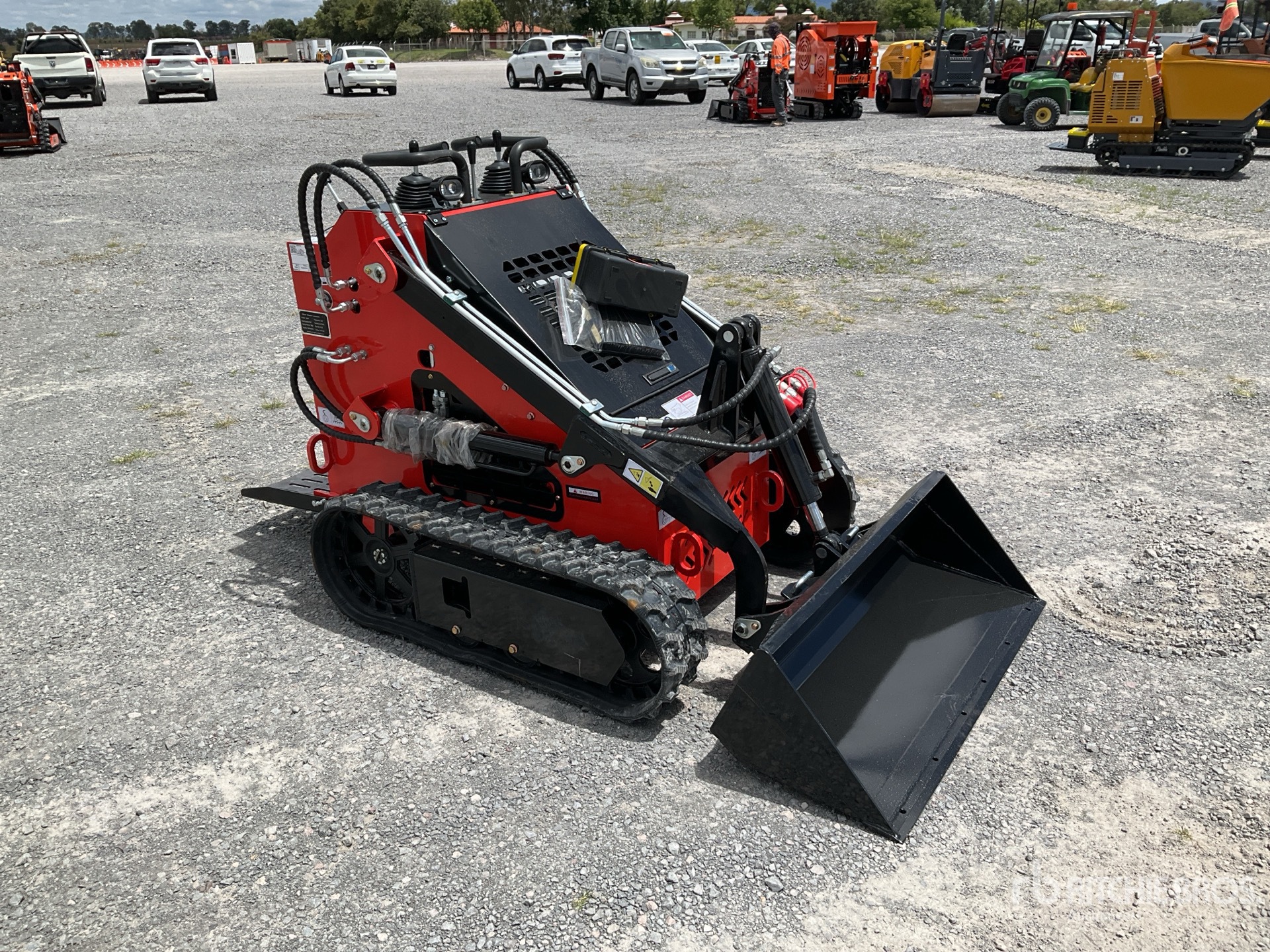 General Appearance with Picture, Right Front Corner