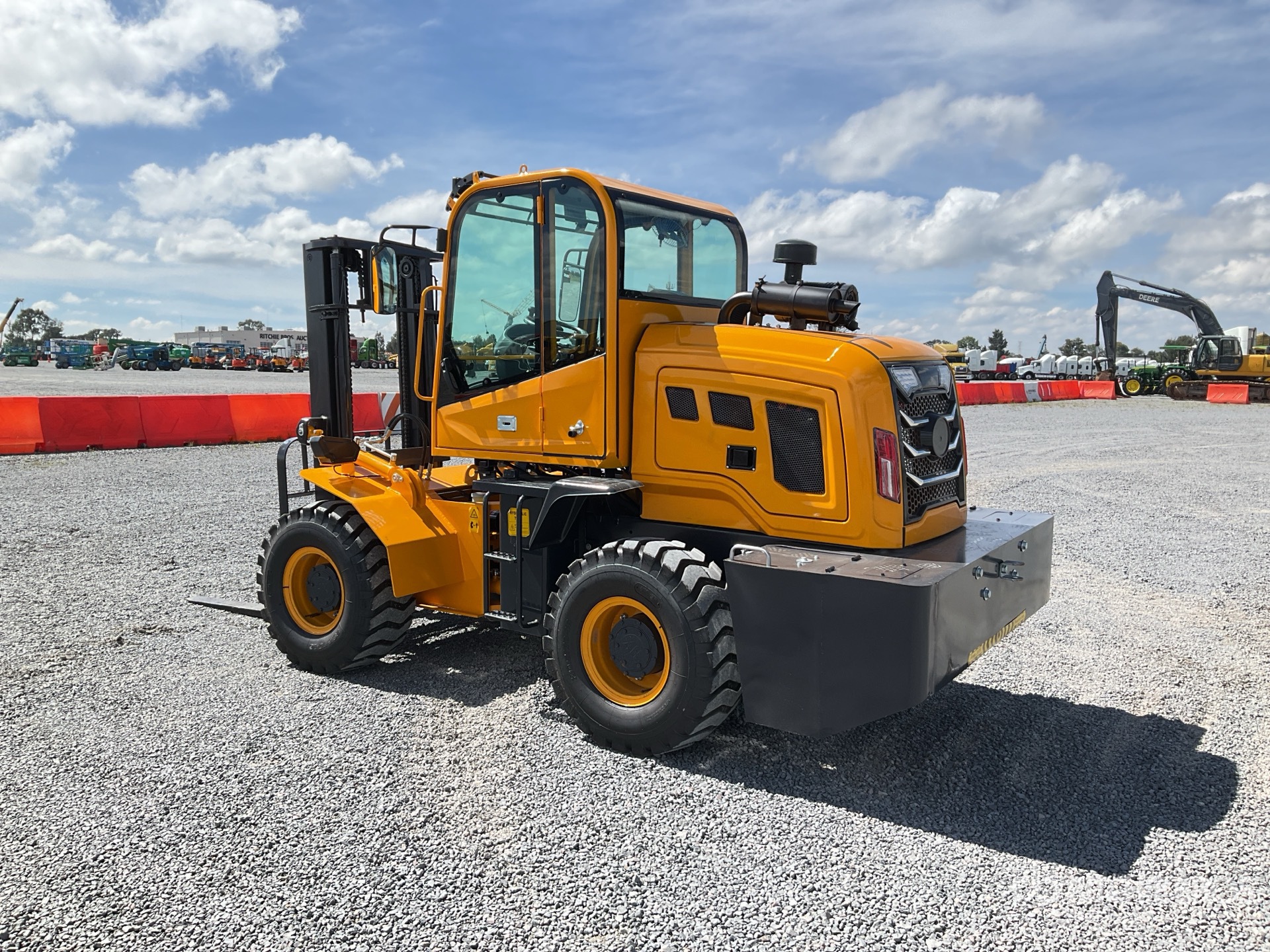 General Appearance with Picture, Left Rear Corner