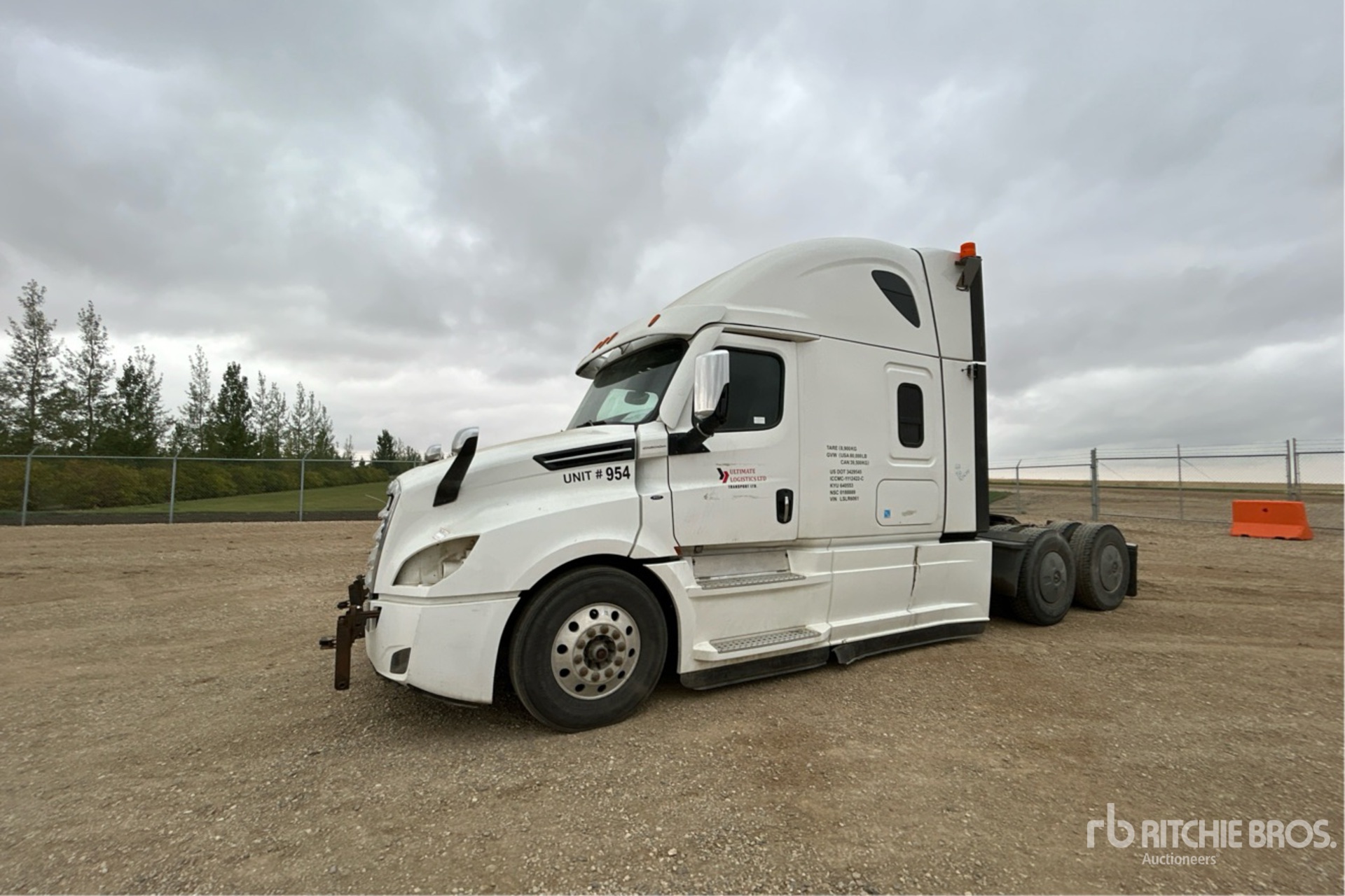 General Appearance with Picture, Left Front Corner