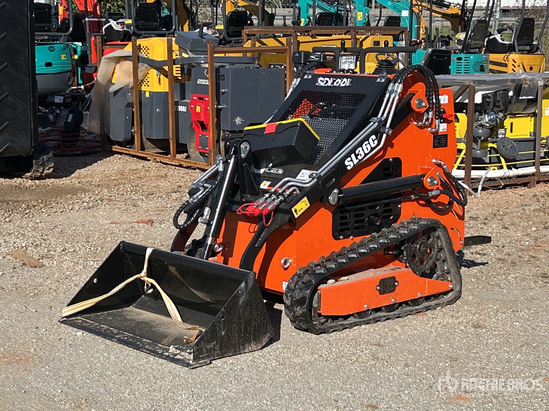 MINI CARGADOR SOBRE ORUGAS COMPACTO 2025 SDLOOL SL36C