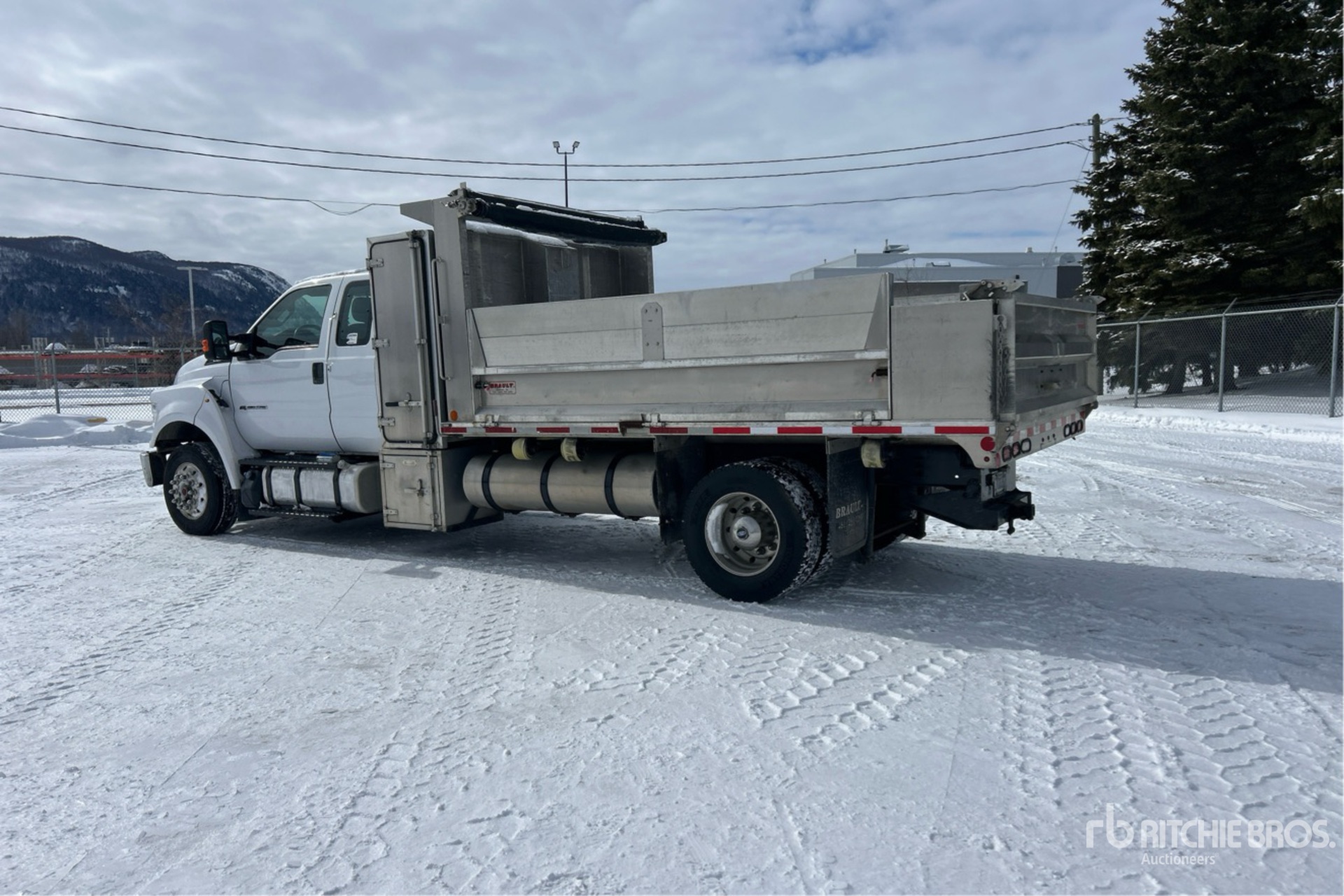 General Appearance with Imagen: esquina trasera izquierda