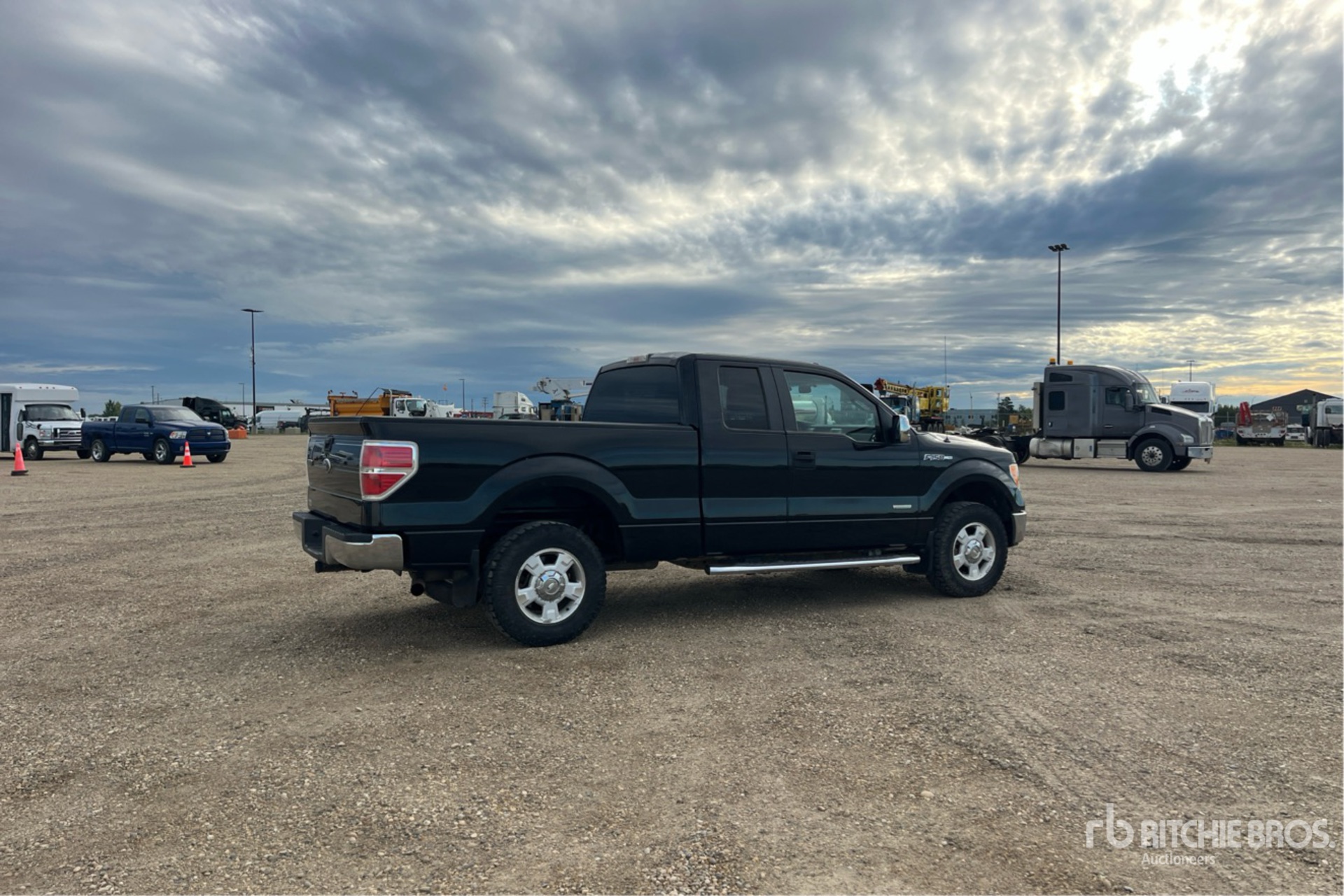 General Appearance with Picture, Right Rear Corner