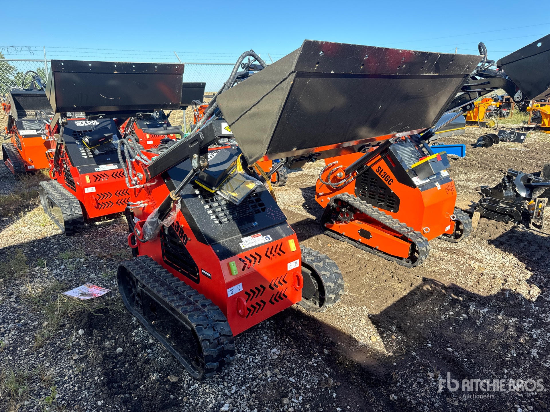 MINI CARGADOR SOBRE ORUGAS COMPACTO 2025 SDLOOL SL380R