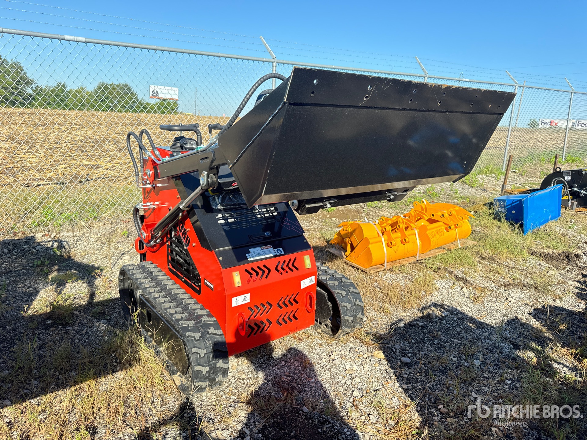 MINI CARGADOR SOBRE ORUGAS COMPACTO 2025 SDLOOL SL380R