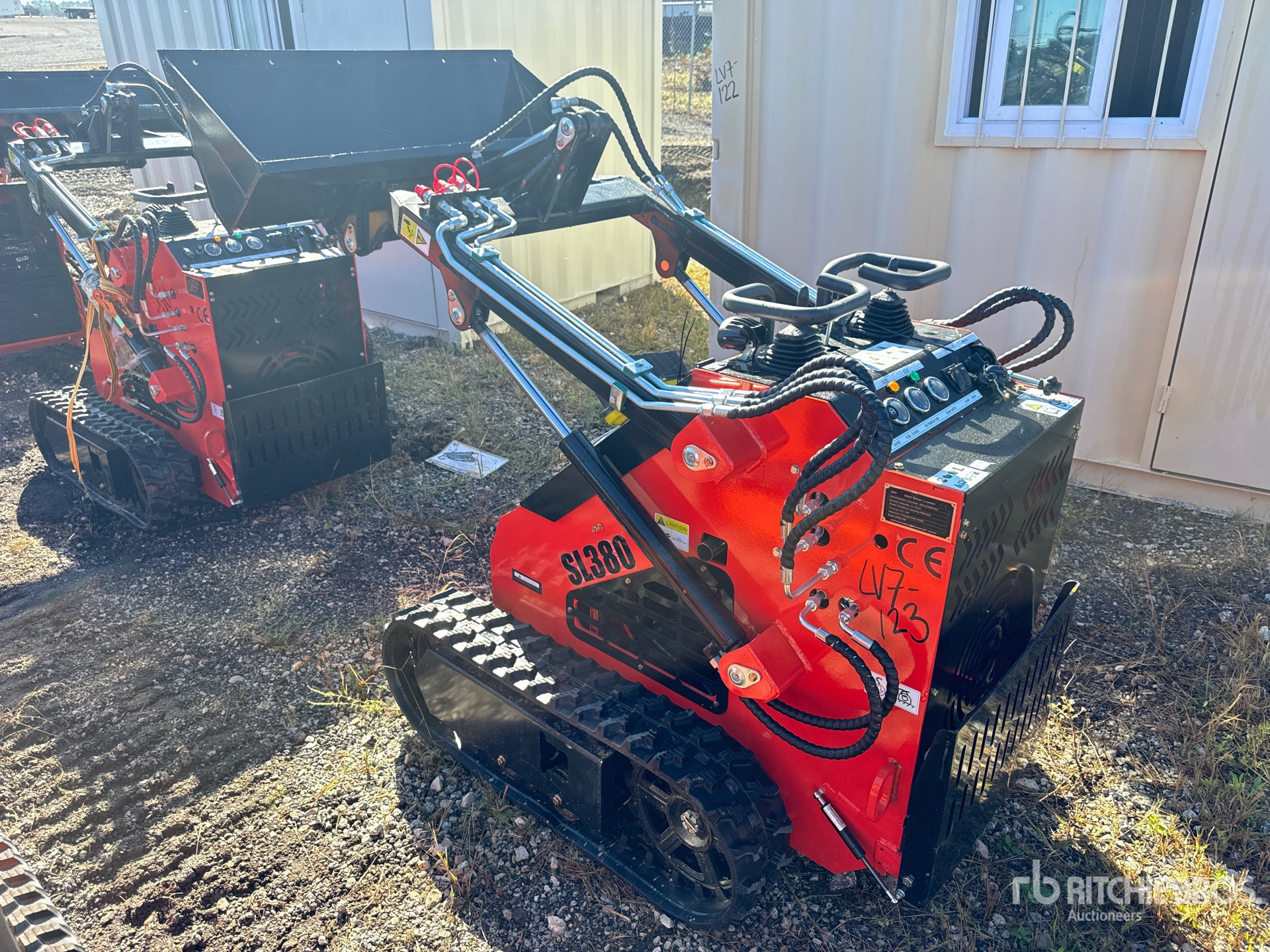 MINI CARGADOR SOBRE ORUGAS COMPACTO 2025 SDLOOL SL380R
